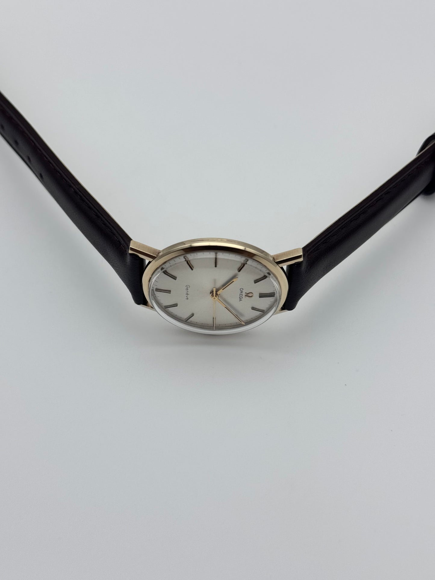 Omega Geneve Manual Wind 9ct Gold 131.25016