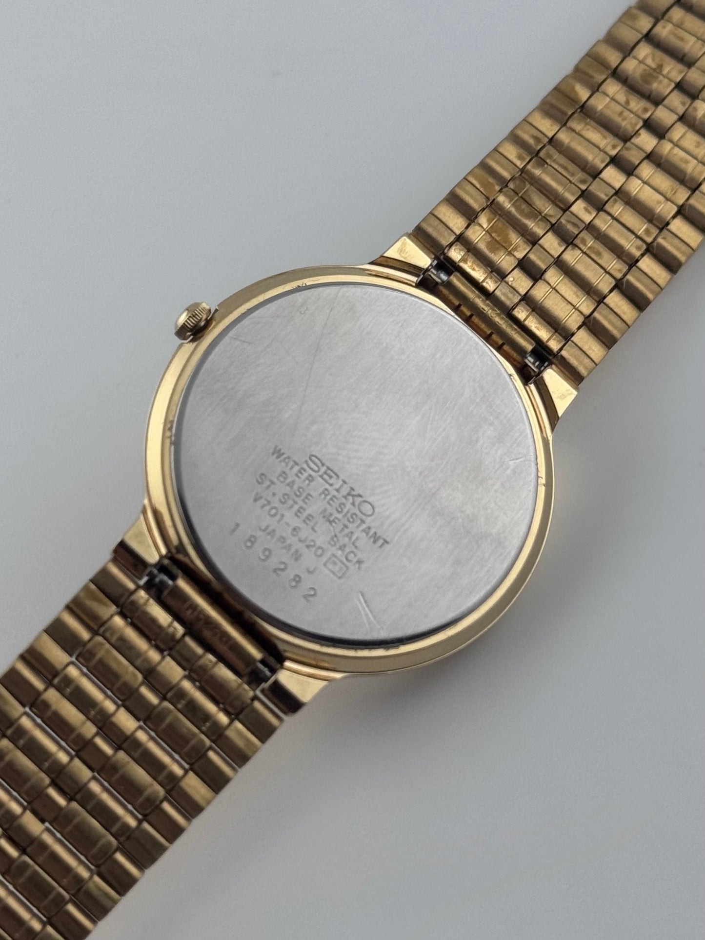 Seiko Quartz Galaxy - V701-6J20