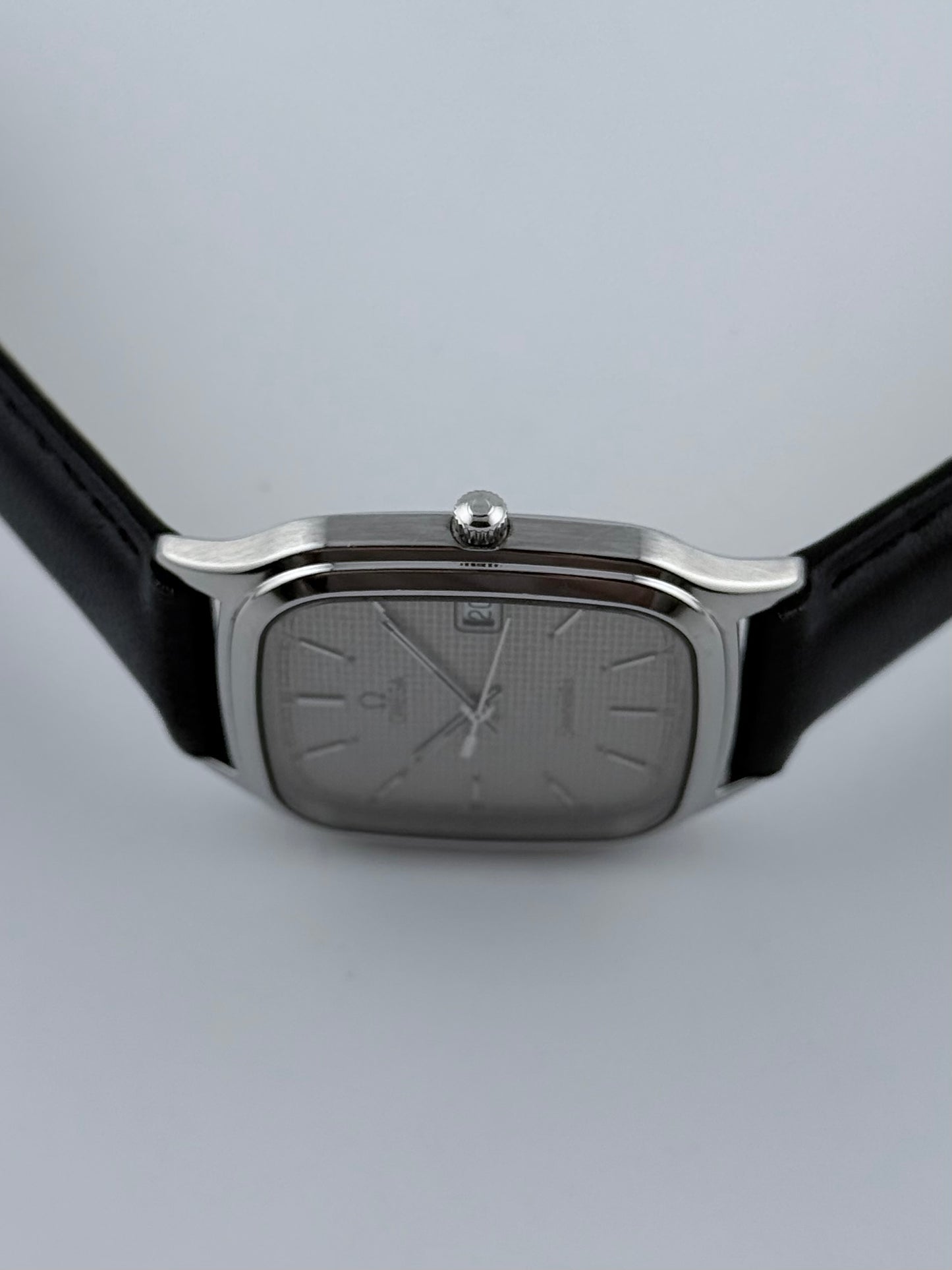 Omega Seamaster Quartz Date - 196.0311 Waffle Stardust Dial