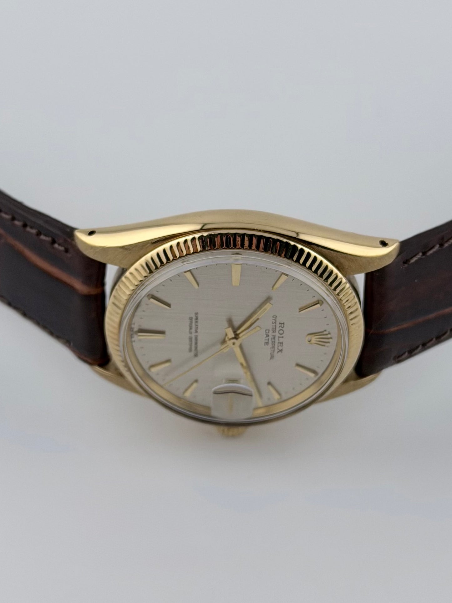 Rolex Oyster Perpetual Date Automatic - 1503 - Solid 18kt Gold
