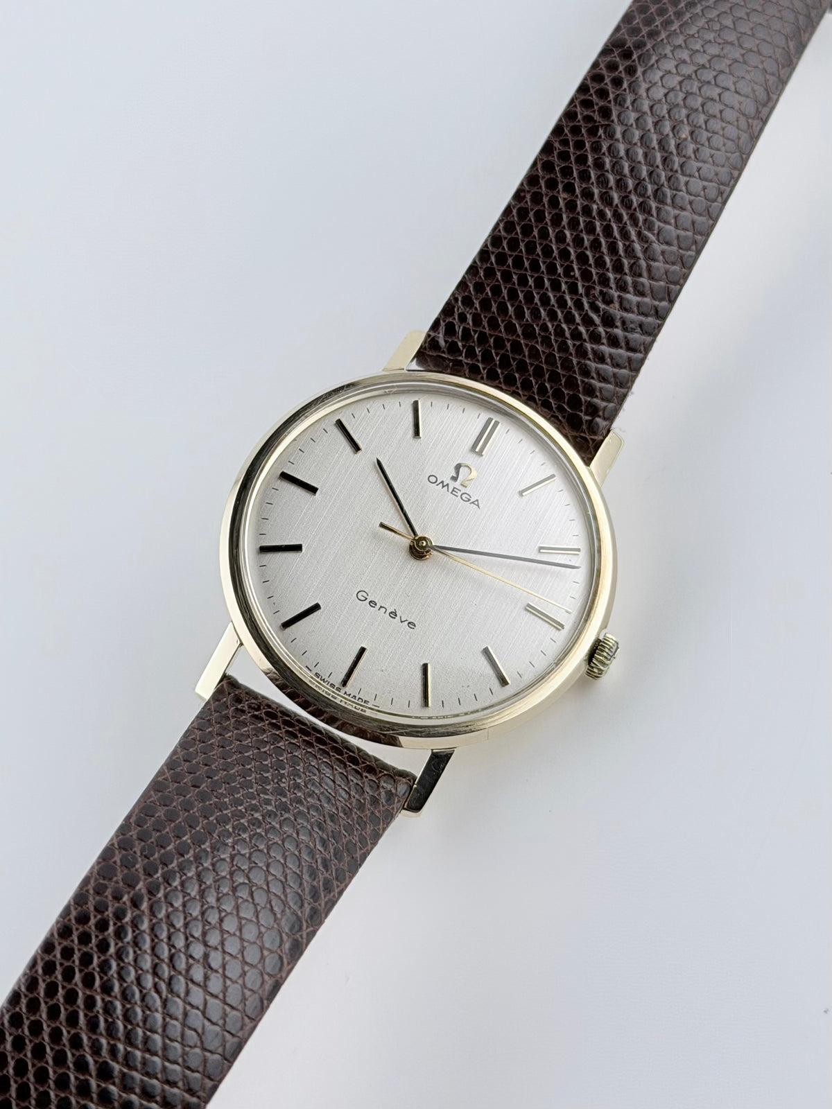 Omega Geneve Manual Wind 9ct Gold - 131.5016 - Original Box and Papers