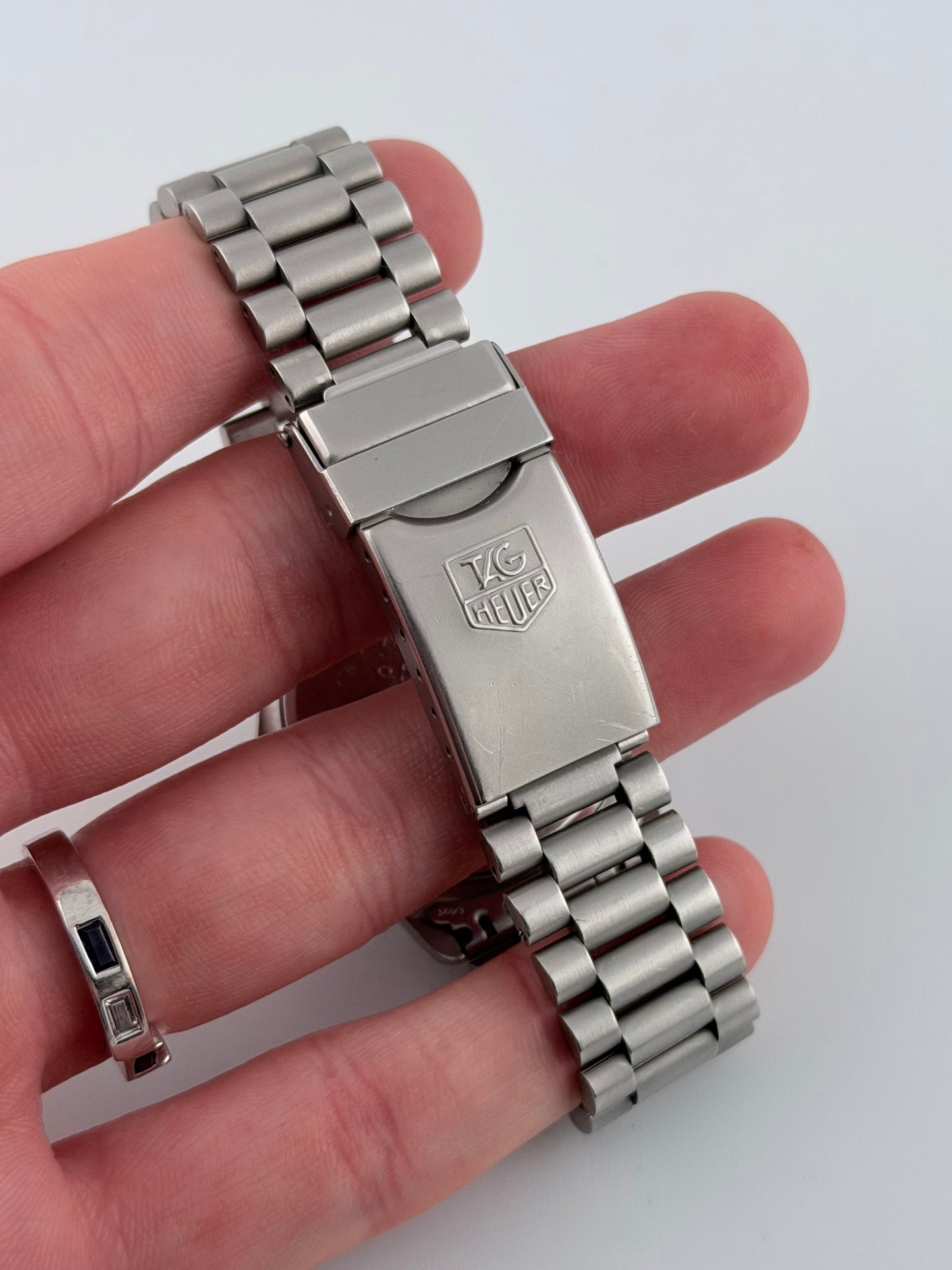 Tag Heuer Professional 2000 Quartz Date - 962.013 - NNOS - Box and Papers