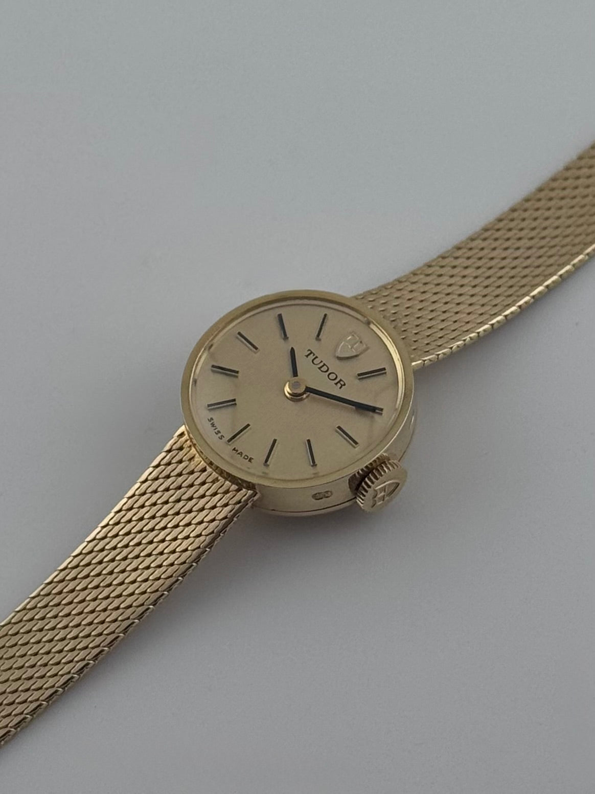 Tudor 9ct Manual Wind 058708 - Ladies - RARE - with Box