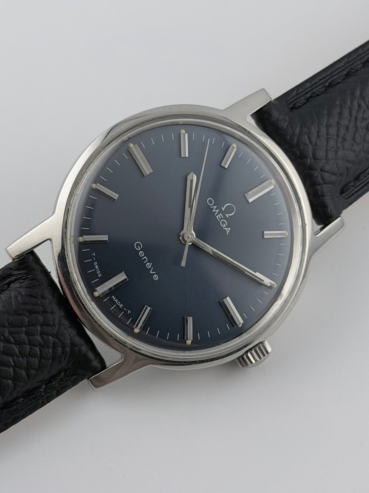 Omega Geneve Manual Wind - 135.070 - Rare Blue Dial