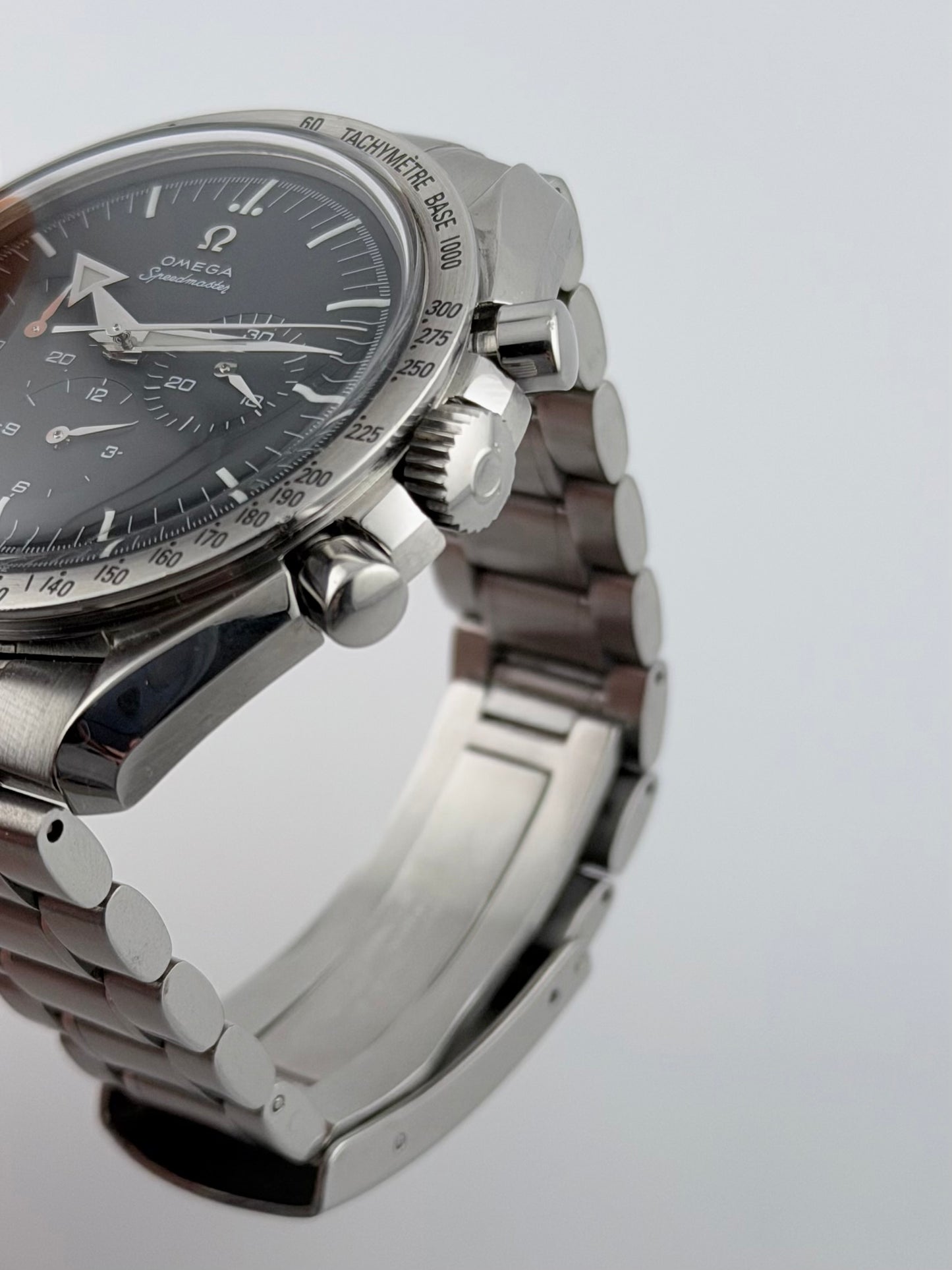 Omega Speedmaster Broad Arrow Manual Wind - ST 145.0222