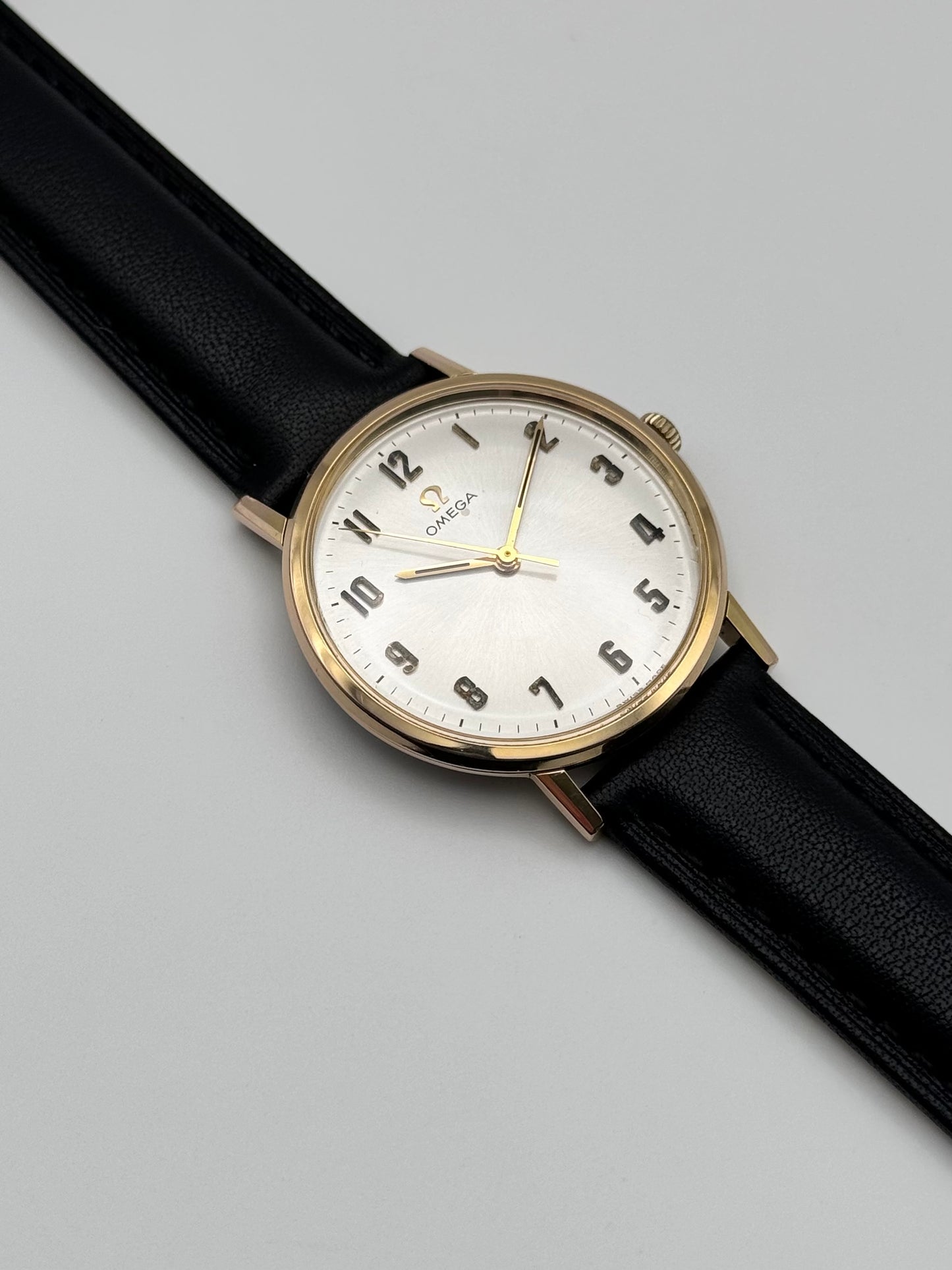 Omega Geneve Manual Wind 131.019 - Rare Arabic Dial