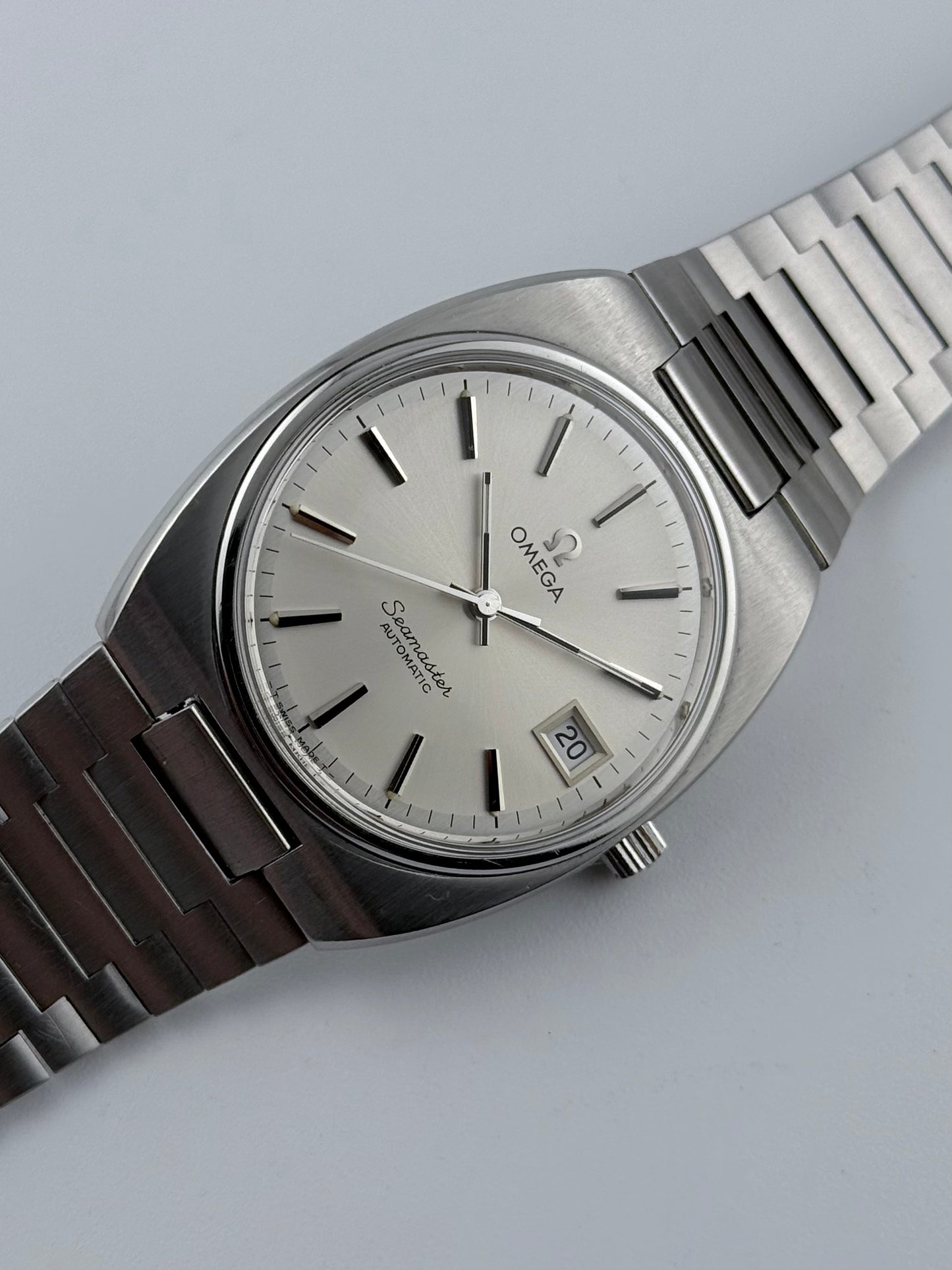 Omega Automatic Date 166.0206.1
