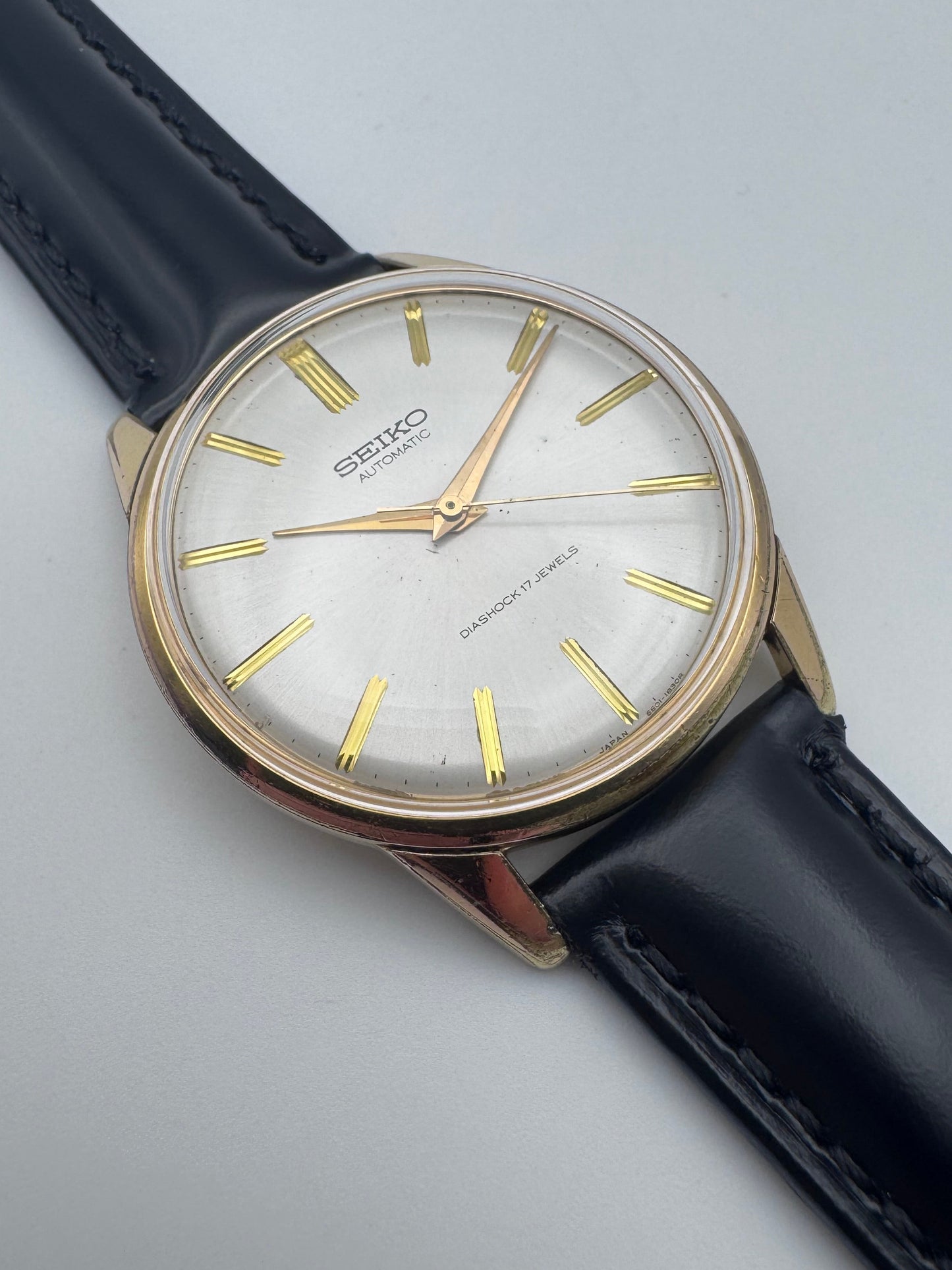 Seiko Automatic 17j  6601-1990 - Sunburst Dial