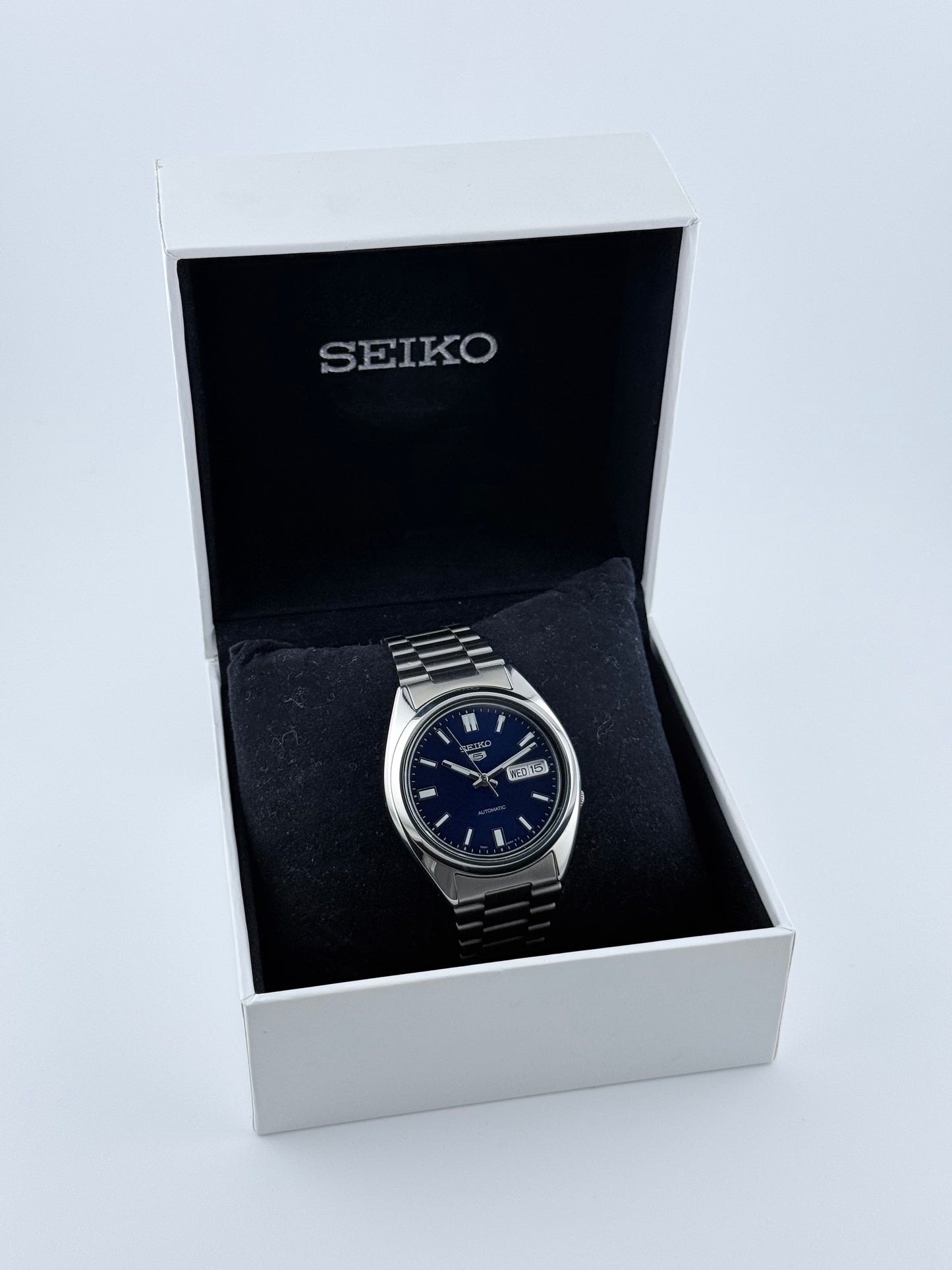 Seiko 5 Automatic 7S26-0480 - Blue Dial - Box and Hang Tag.