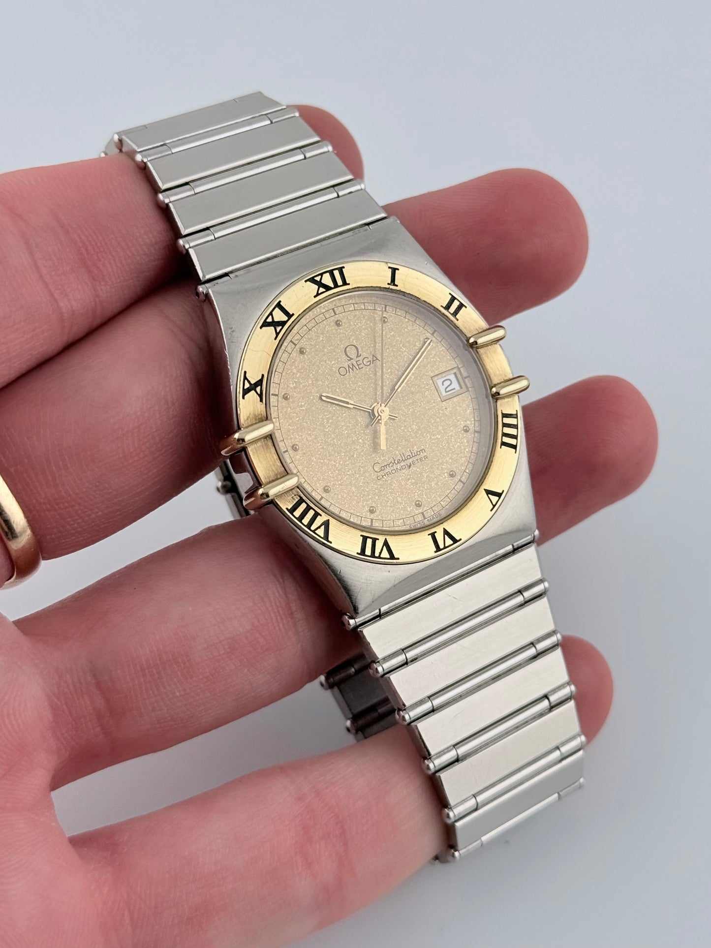 Omega Constellation Quartz Date 198.0136 - Gold Frosted Dial - Original Box & Leaflet