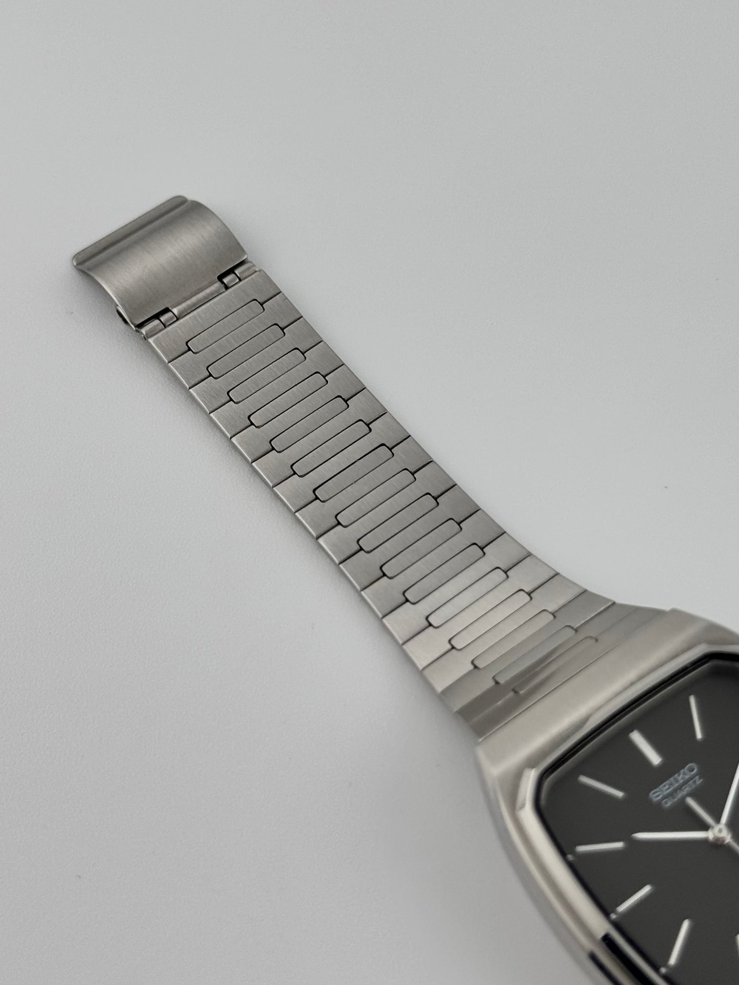 Seiko SQ Quartz - 8223-5130