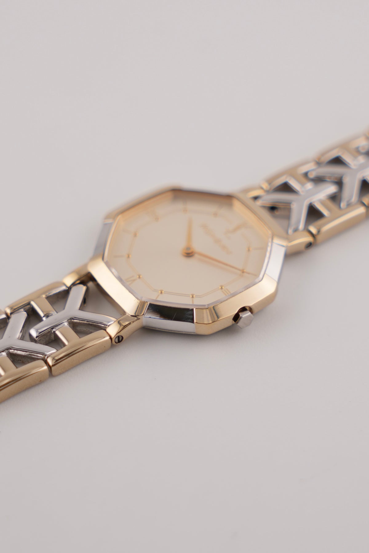 Yves Saint Laurent Quartz -JDM - Unisex/Ladies