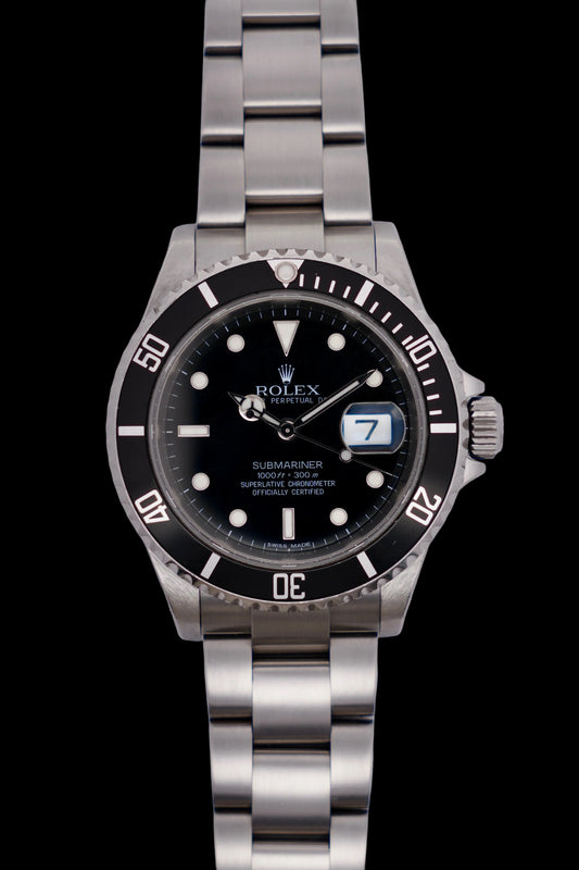 Rolex Oyster Perpetual Submariner Date - 16610 - Original Box