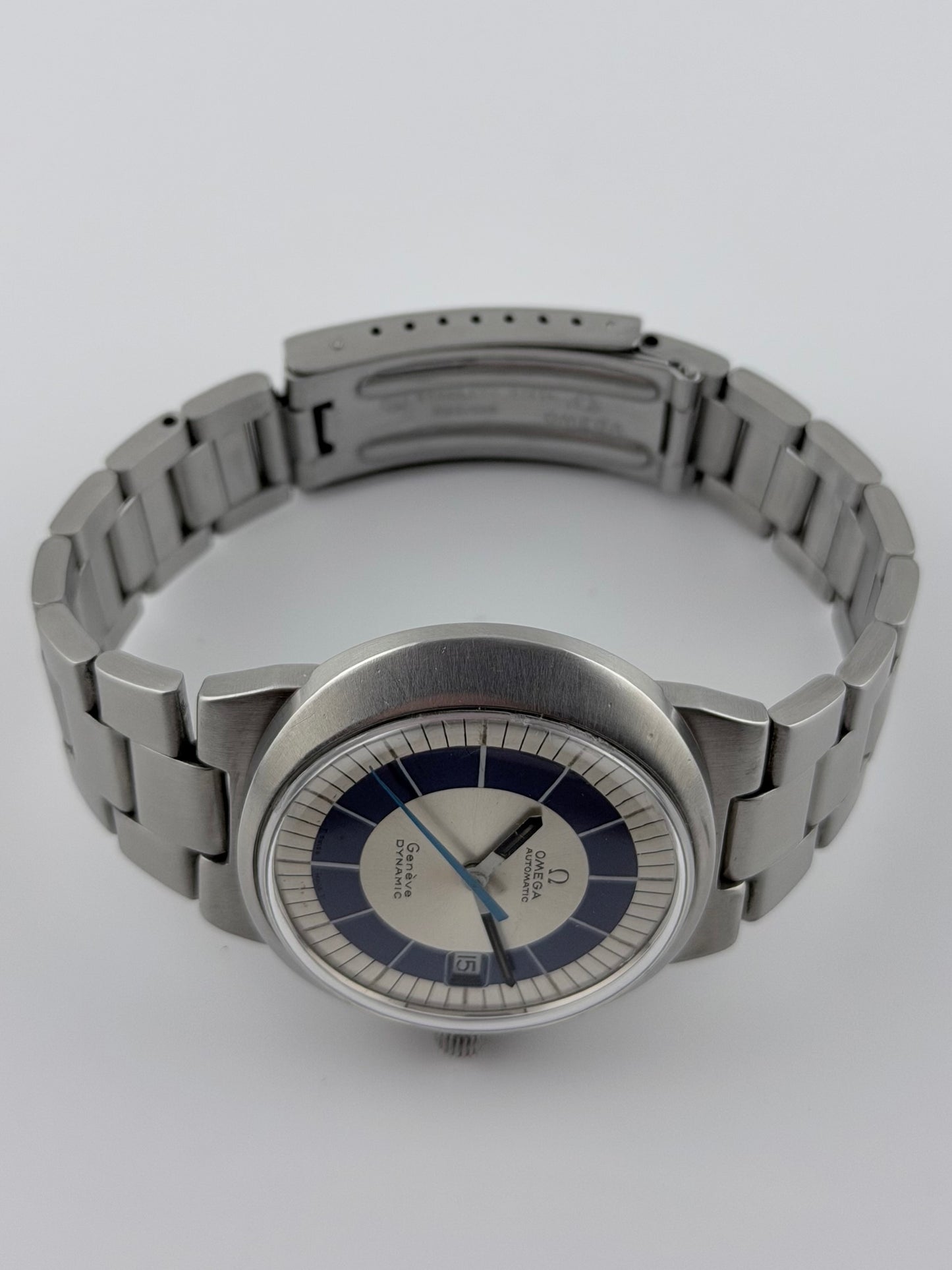 Omega Geneve Dynamic Automatic Date 166.039