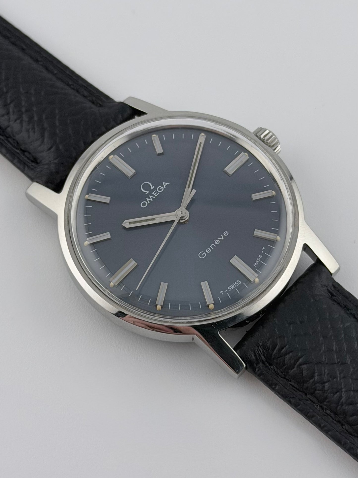 Omega Geneve Manual Wind - 135.070 - Rare Blue Dial