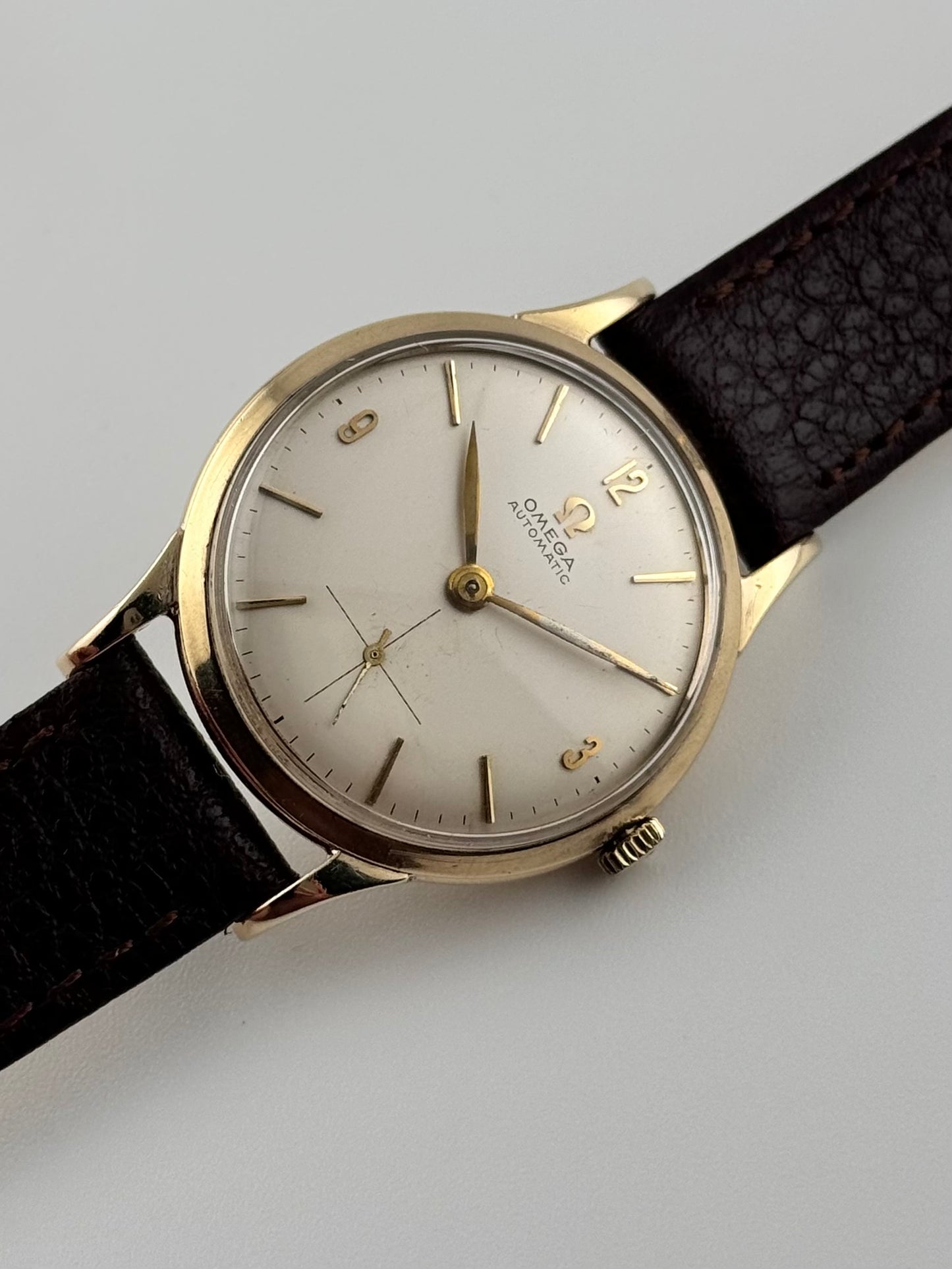 Omega Sub Seconds Automatic Bumper from 1944 - 9ct Yellow Gold
