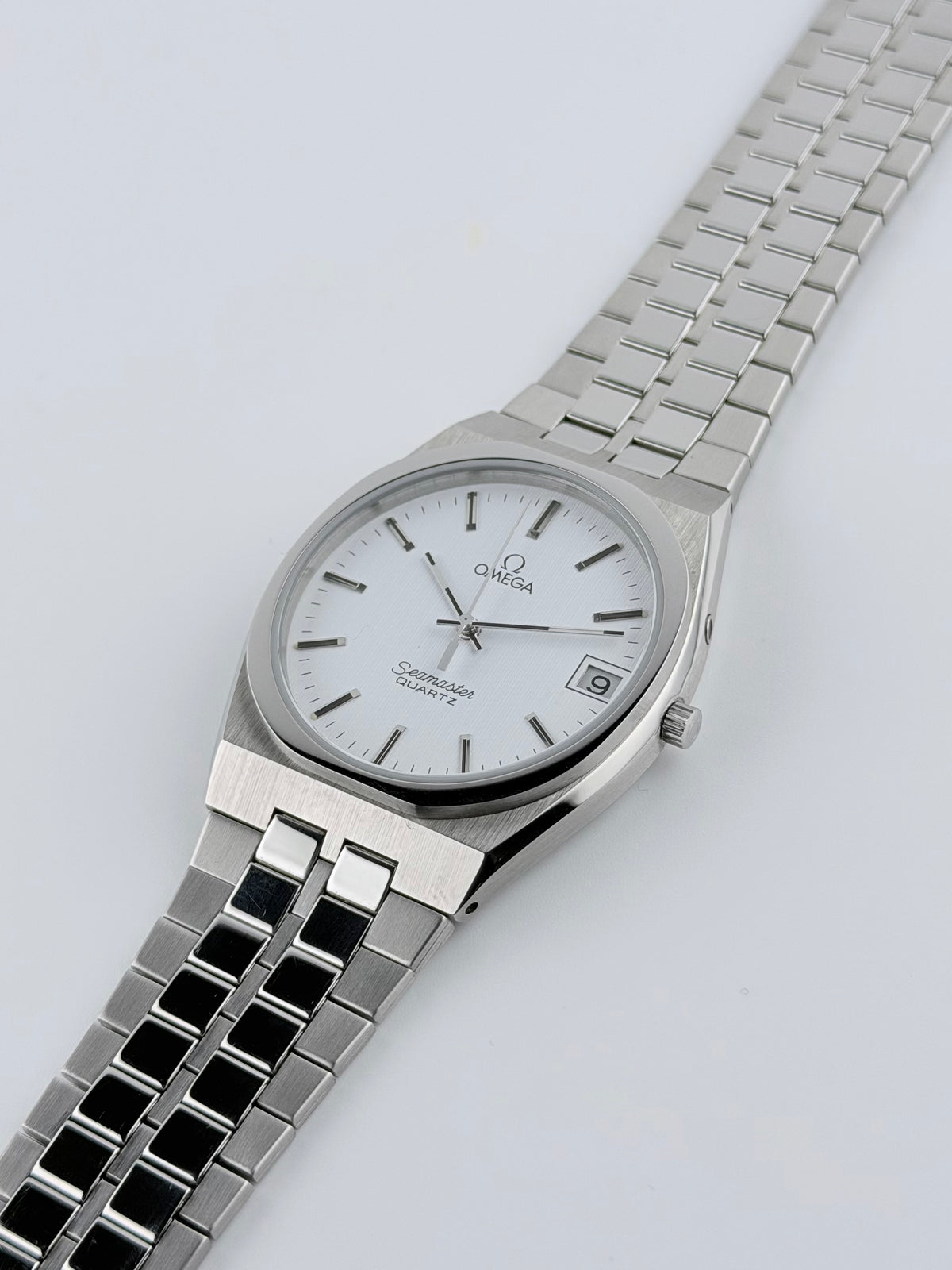 Omega Seamaster Quartz Date 196.0225 - Near mint!
