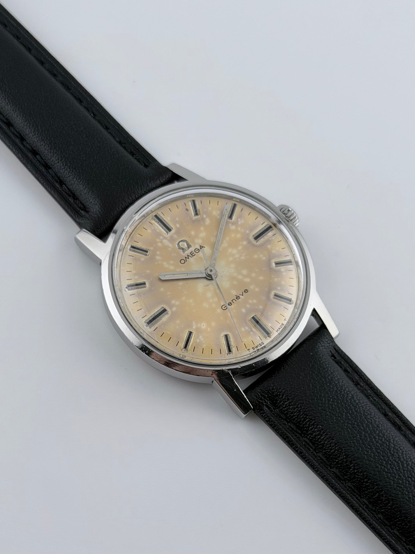 Omega Geneve Manual Wind 135.070 - Patina Dial