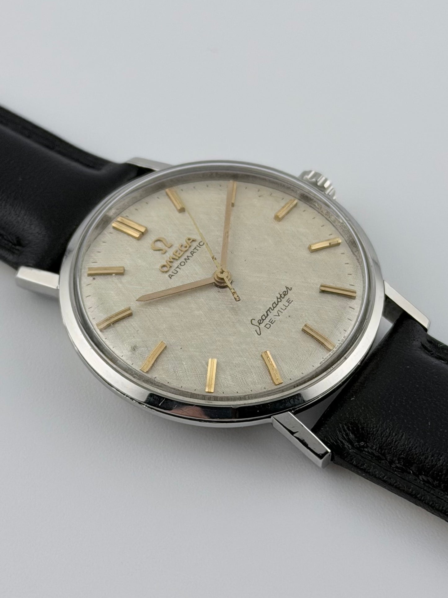 Omega Seamaster De Ville Automatic - Linen Dial - 14905-SC-62