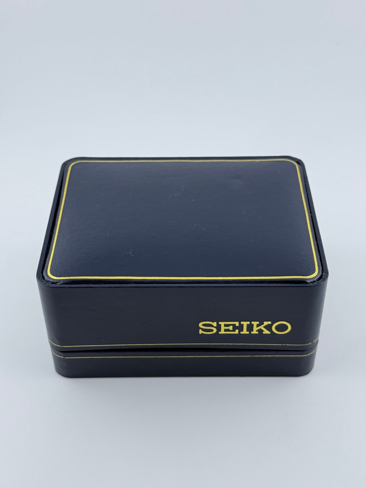 Seiko Tank Quartz 7N39-5010