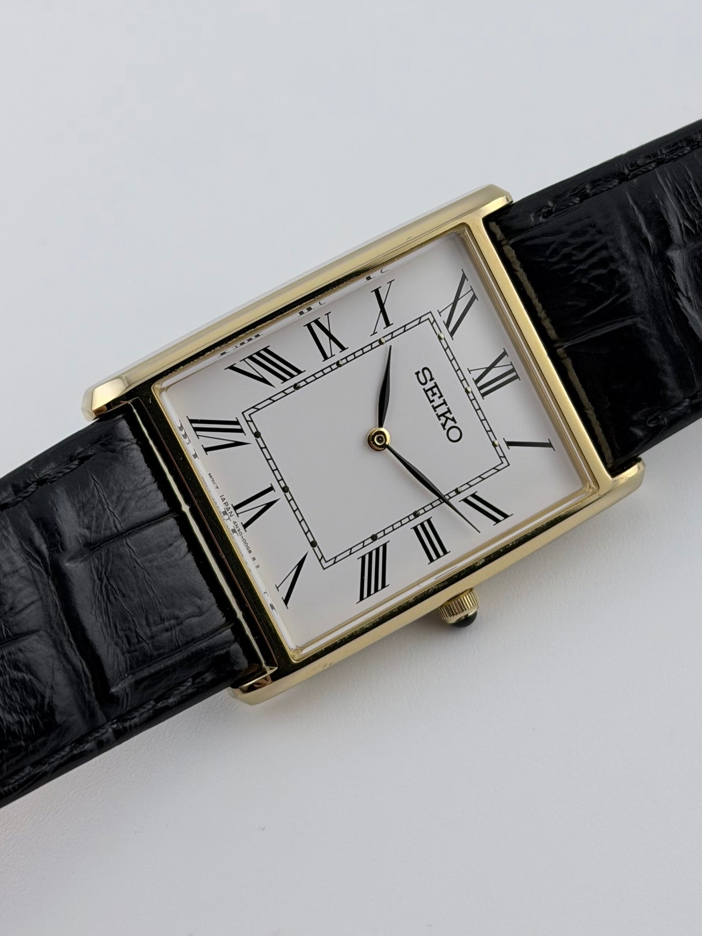 Seiko Tank Quartz 4N30-00G0