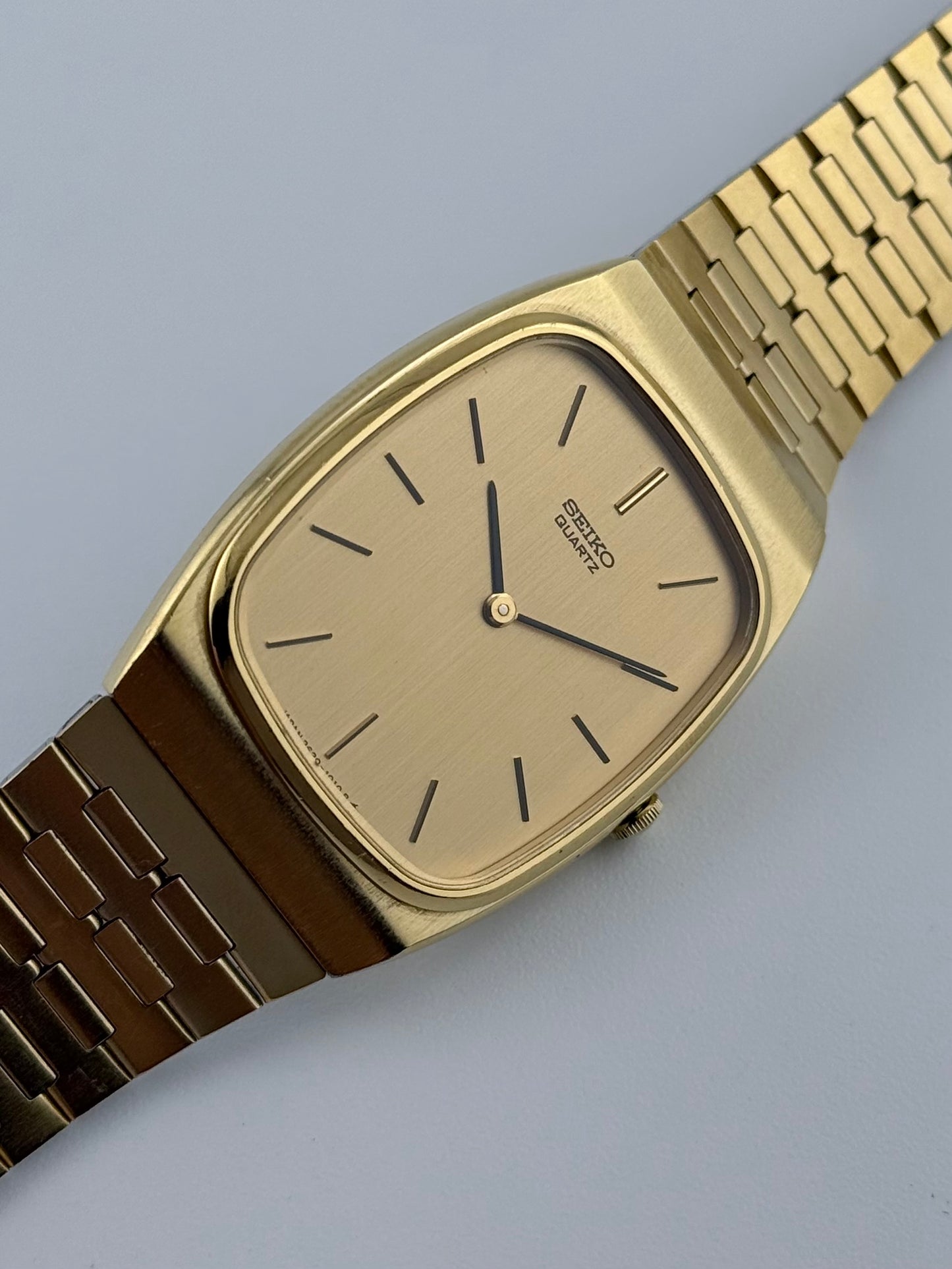 Seiko Tank Quartz 2620-5560