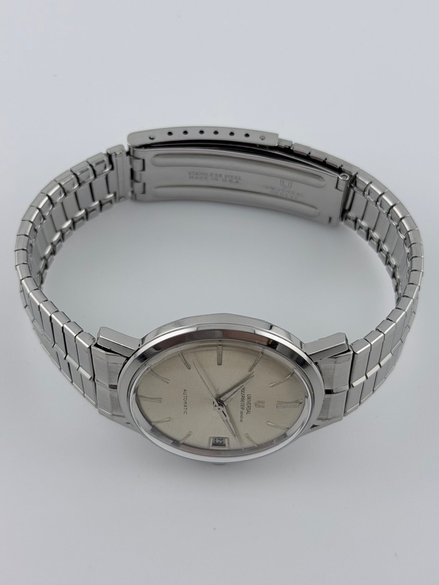 Universal Geneve Polerouter Automatic Date - 204604-1 - Ultra Rare