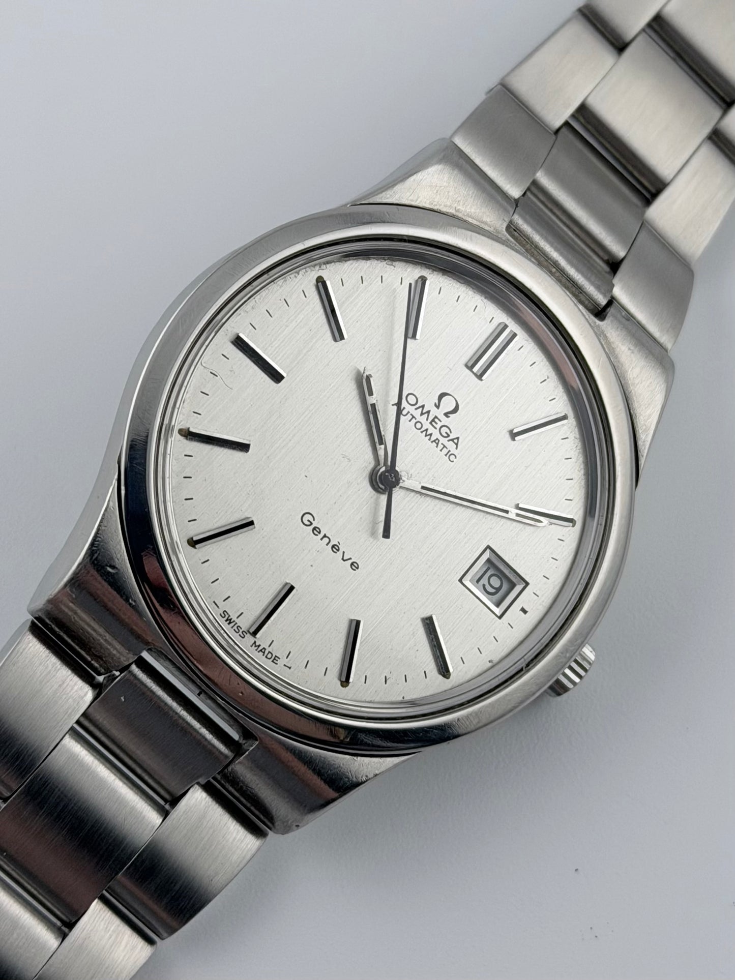 Omega Geneve Automatic Date - 166.0174
