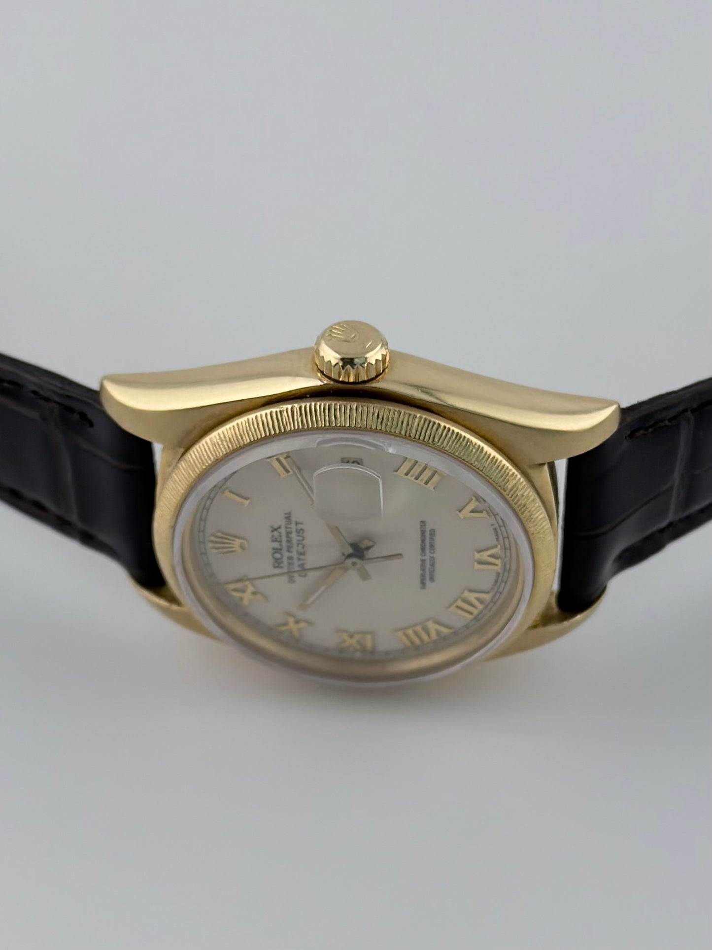 Rolex Oyster Perpetual Datejust - 16078 - 18k Gold - Original Box & Booklets