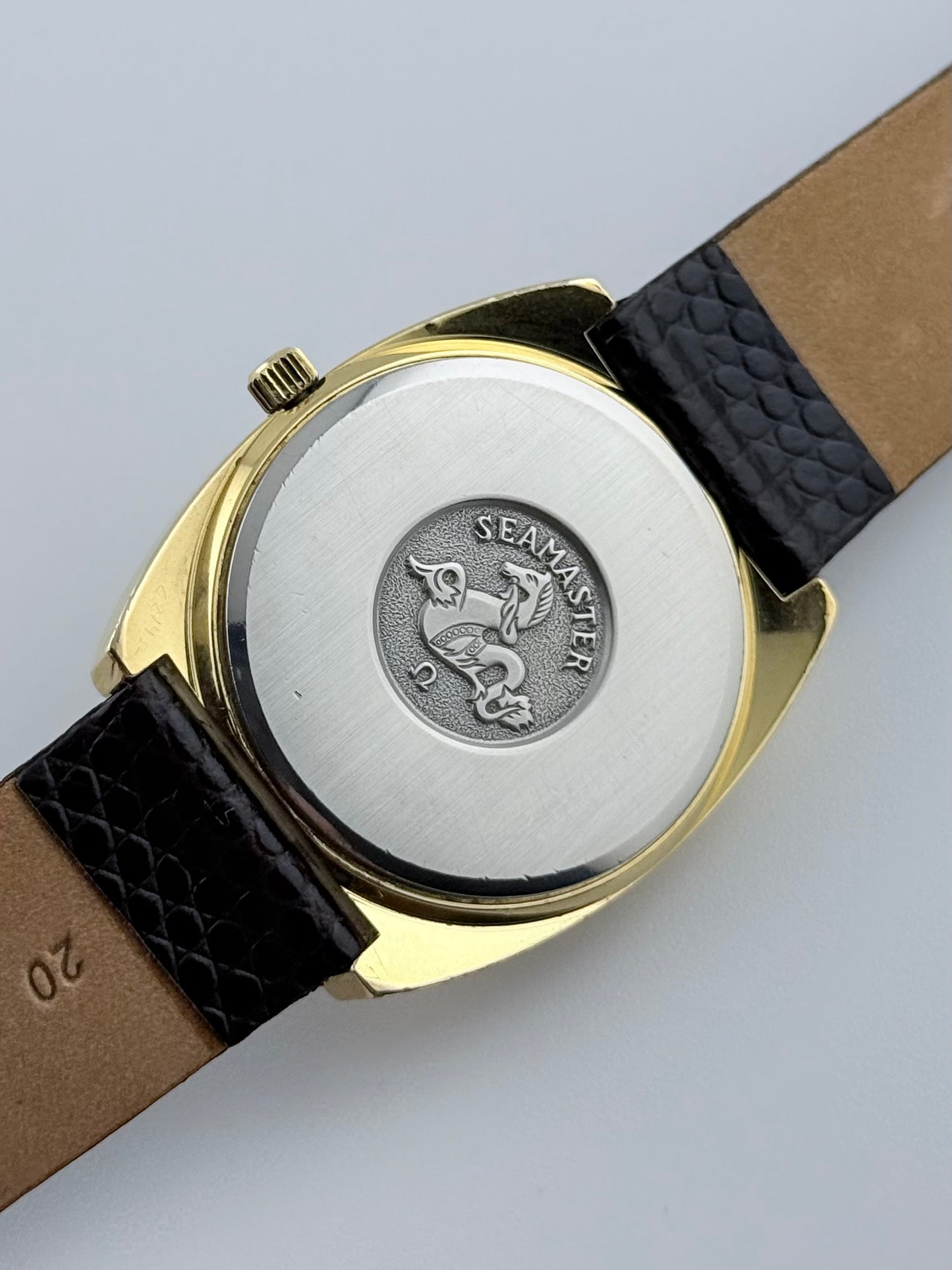 Omega Seamaster Quartz Date - 196.0081