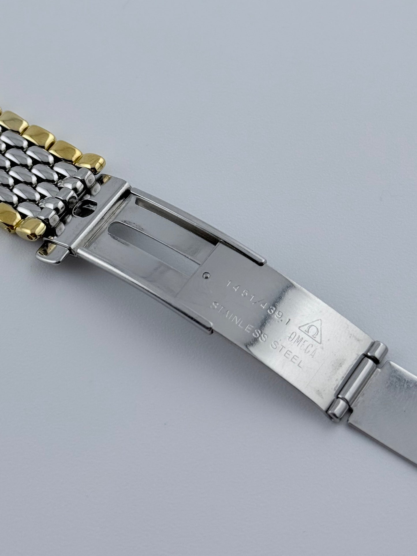 Omega De Ville Quartz Date 396.1012  - Original bracelet