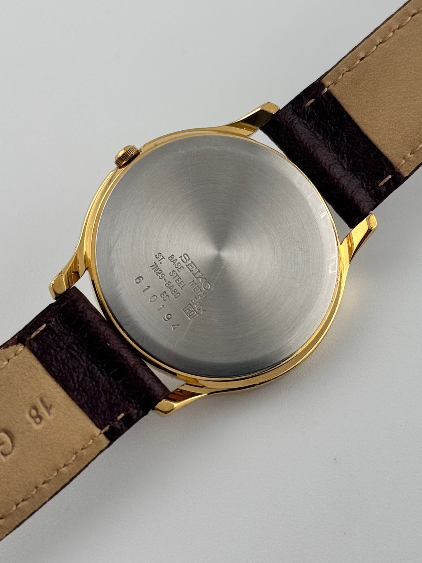 Seiko Quartz Dress Watch - Date - 7N29-8A80 Rare Wavy Sunray Dial