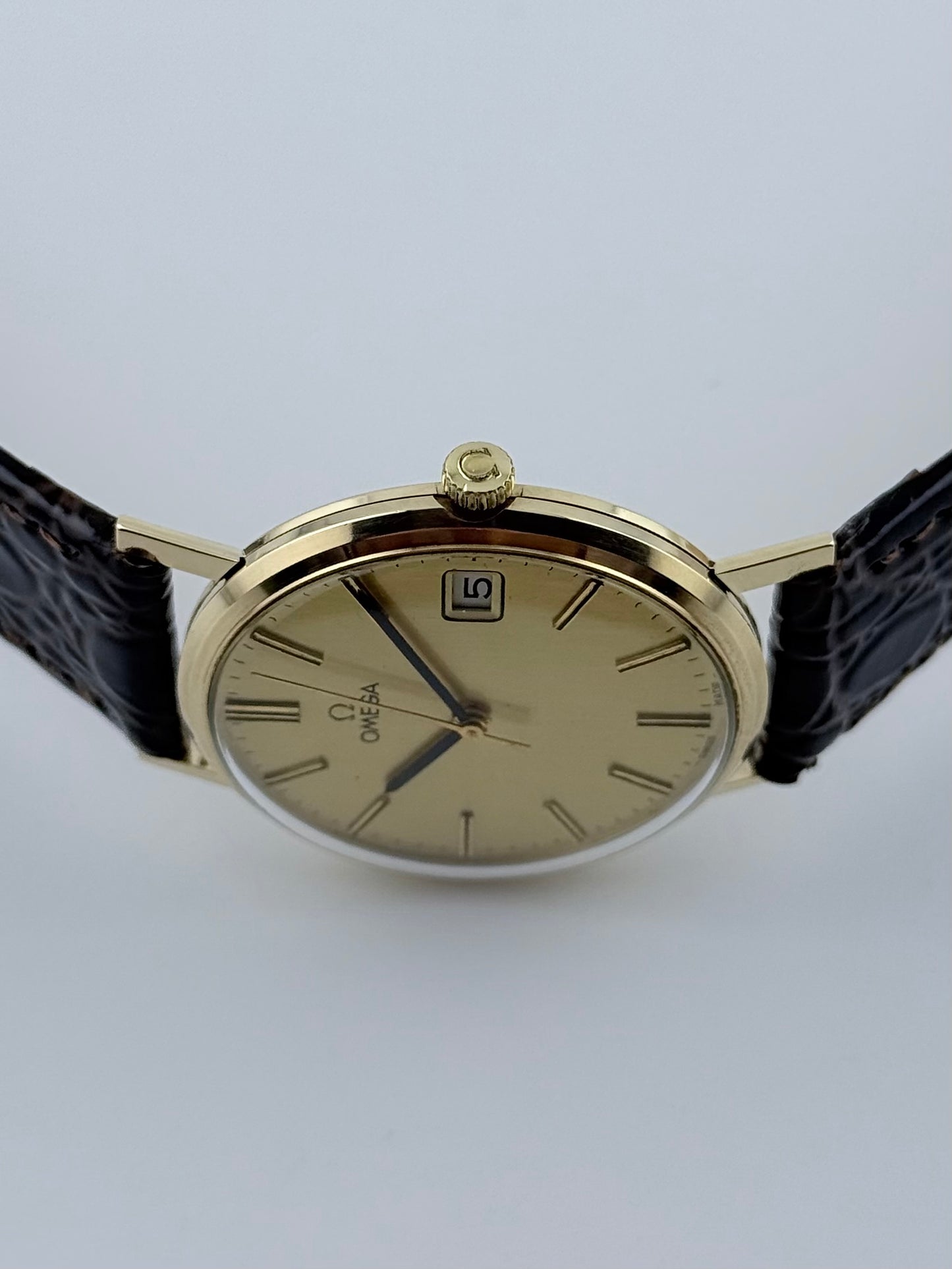 Omega Geneve Manual Wind 9ct Gold 132.5017