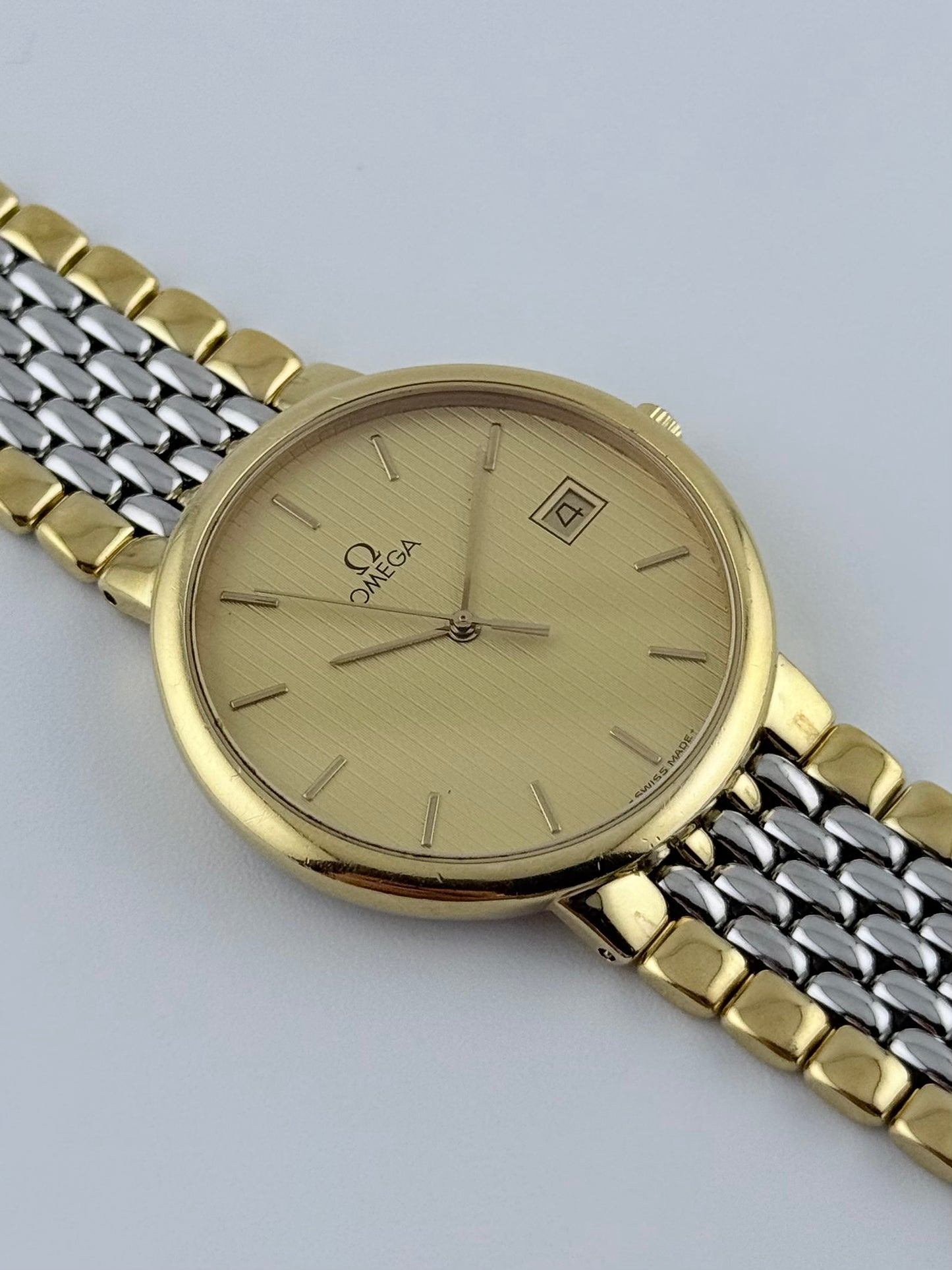Omega De Ville Quartz Date 396.1012  - Original bracelet