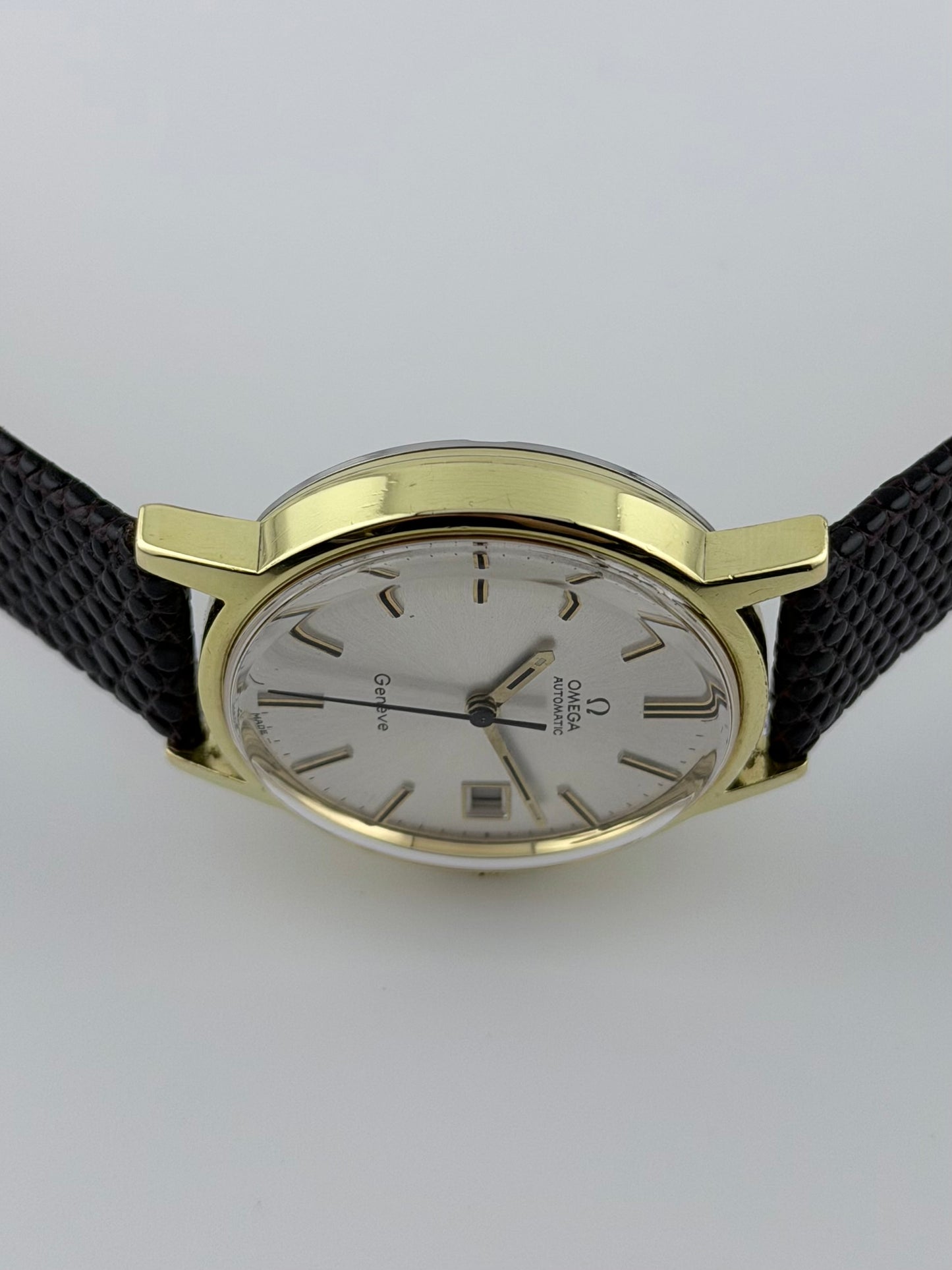 Omega Geneve Automatic Date 166.0098 - Sunbrurst Dial