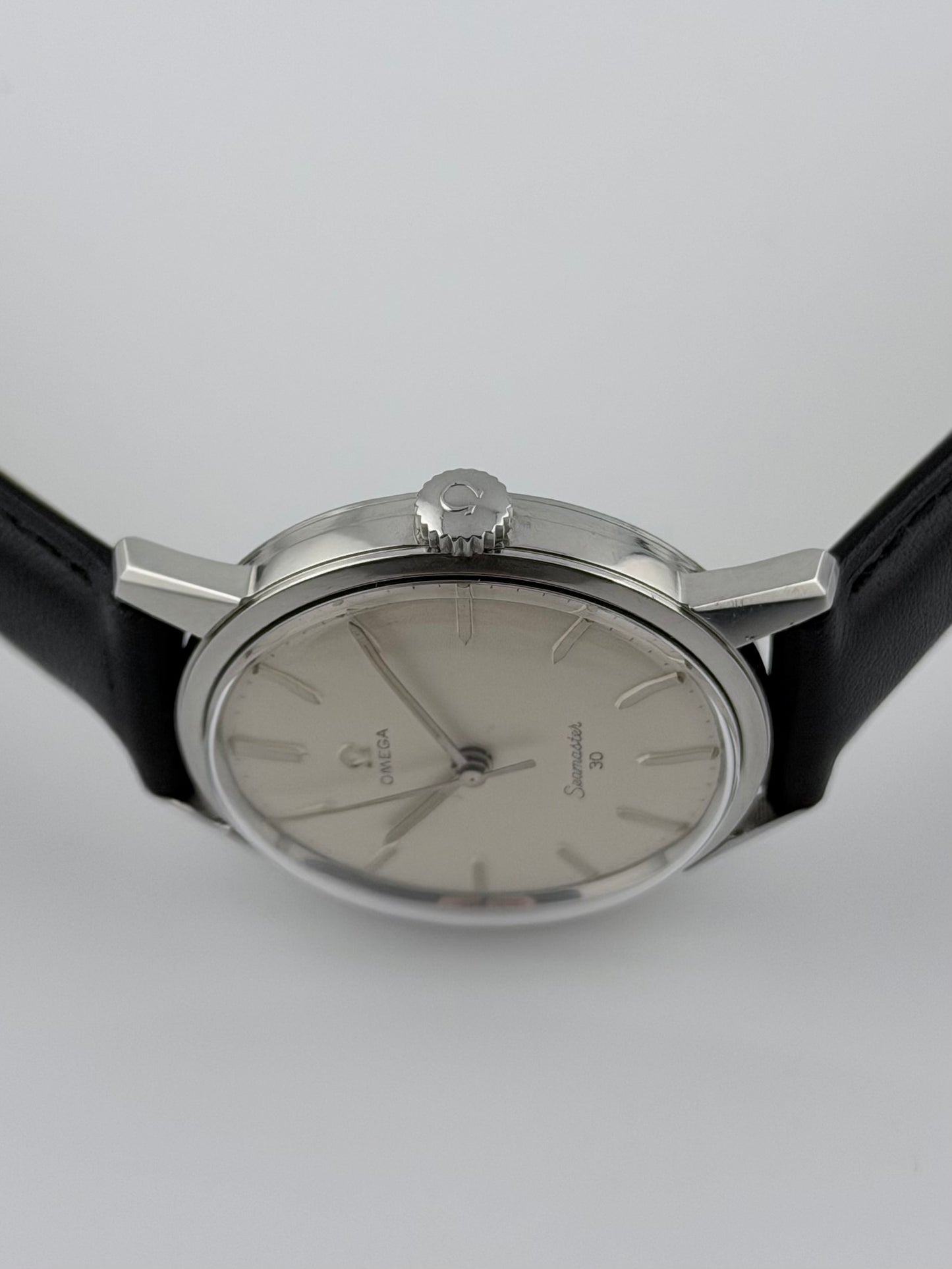 Omega Seamaster 30 Manual Wind 135.007 - Rare linen dial