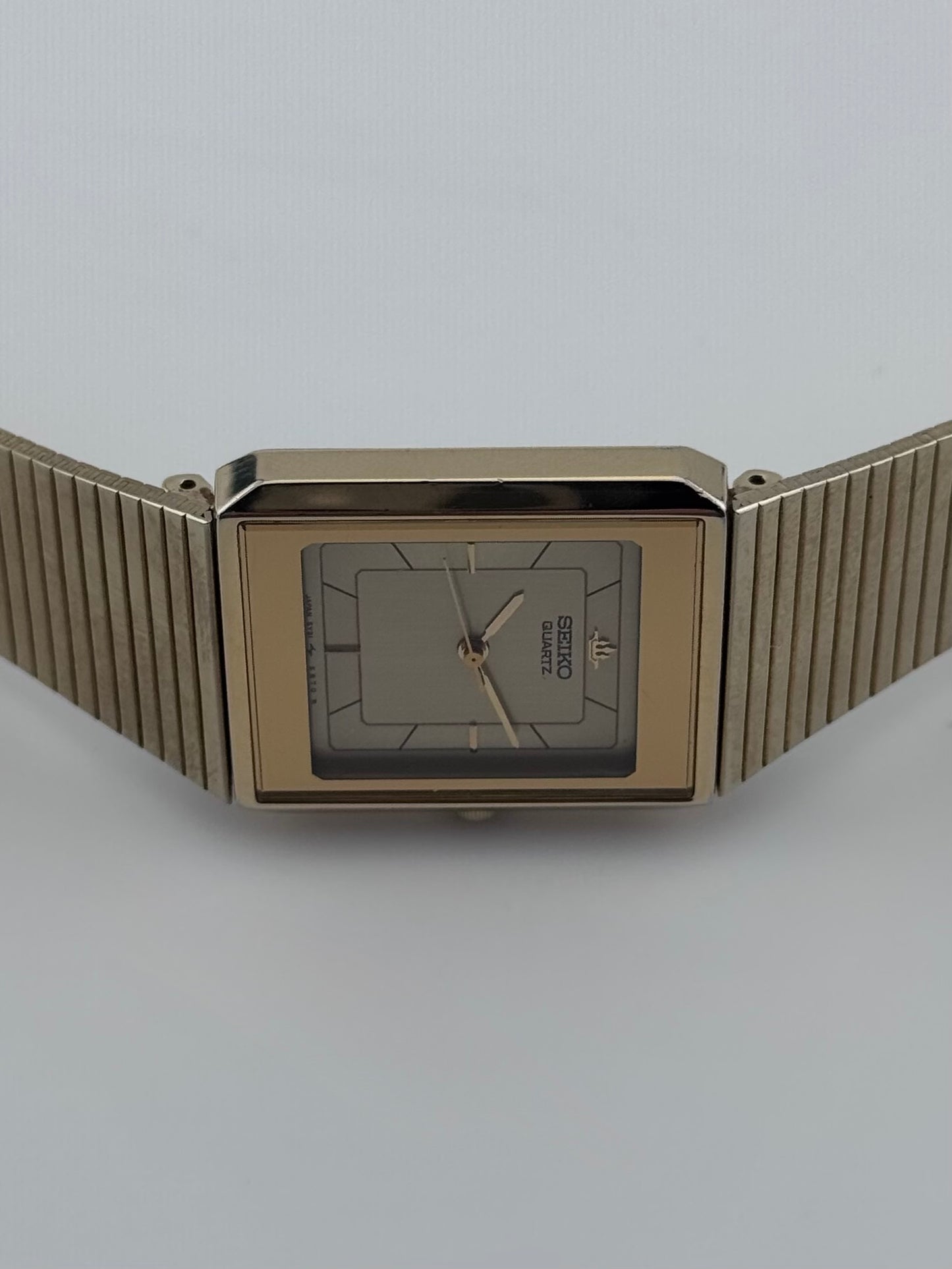 Seiko Tank Quartz 5Y31-5A60
