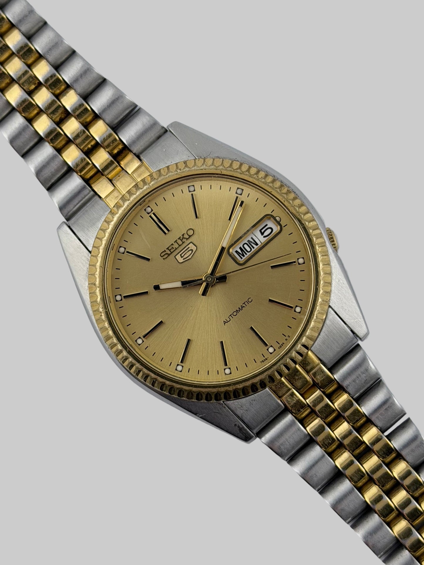 Seiko 5 Automatic Day-Date 7S26-3110 - Sunbrurst Dial