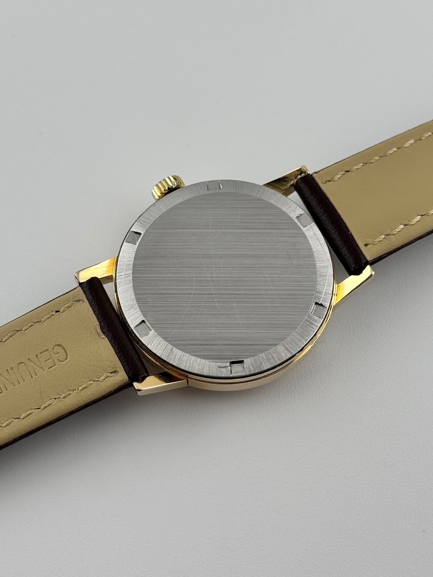 Omega Geneve Date Manual Wind - 136.070