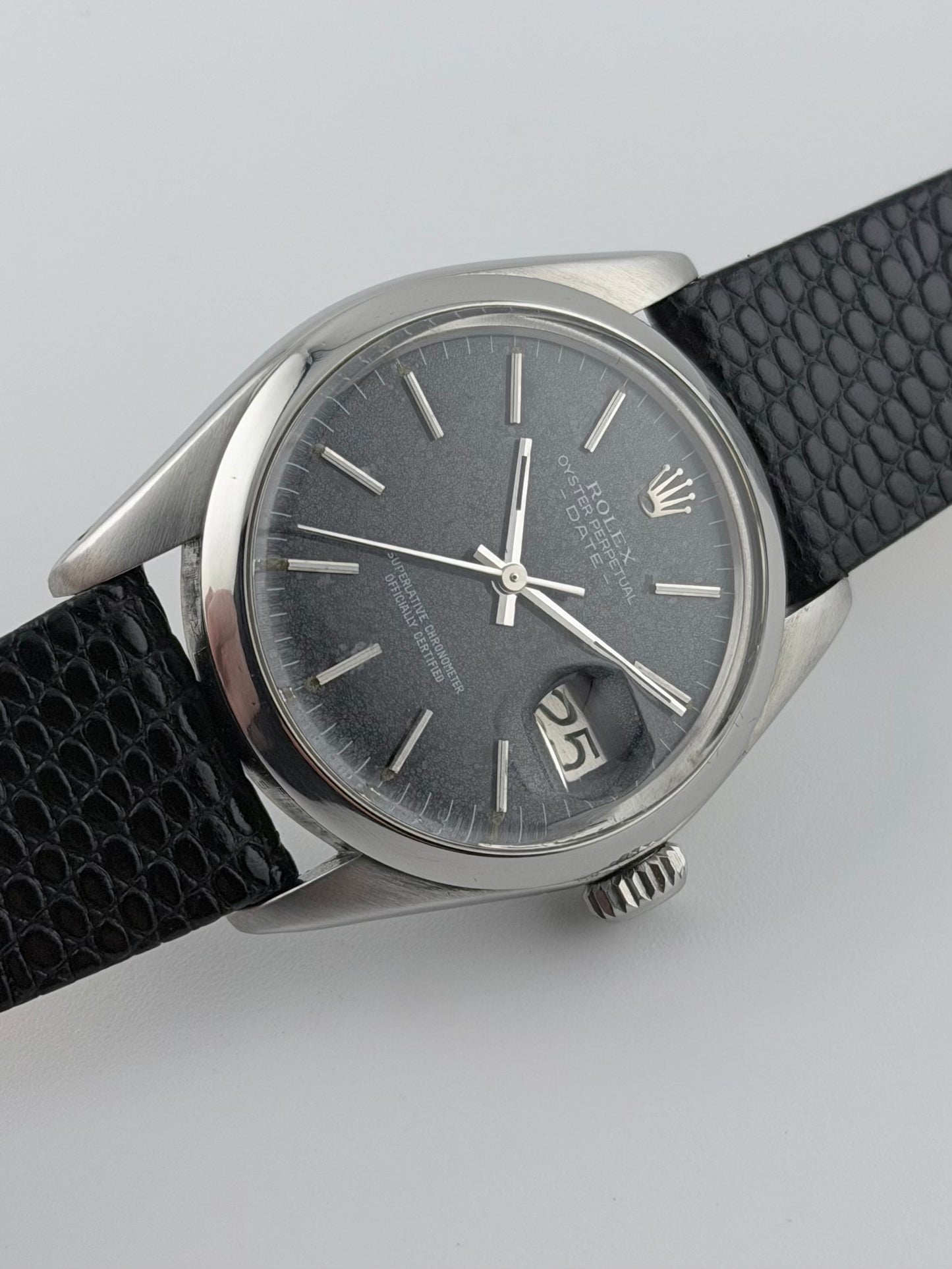 Rolex Oyster Perpetual Date Automatic - 1500 - Rare Black Dial