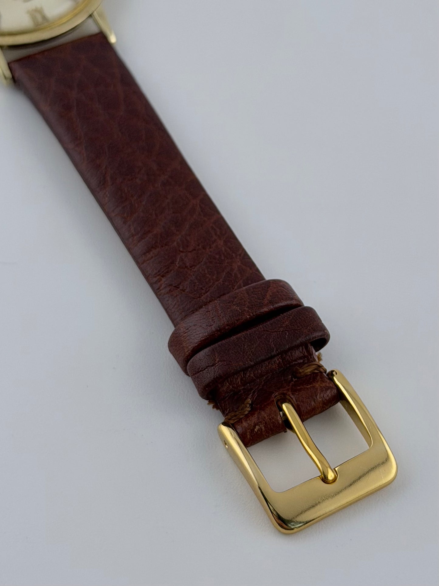 Jaeger LeCoultre Manual Wind 18kt Gold - Rare Florentine Disc Bezel