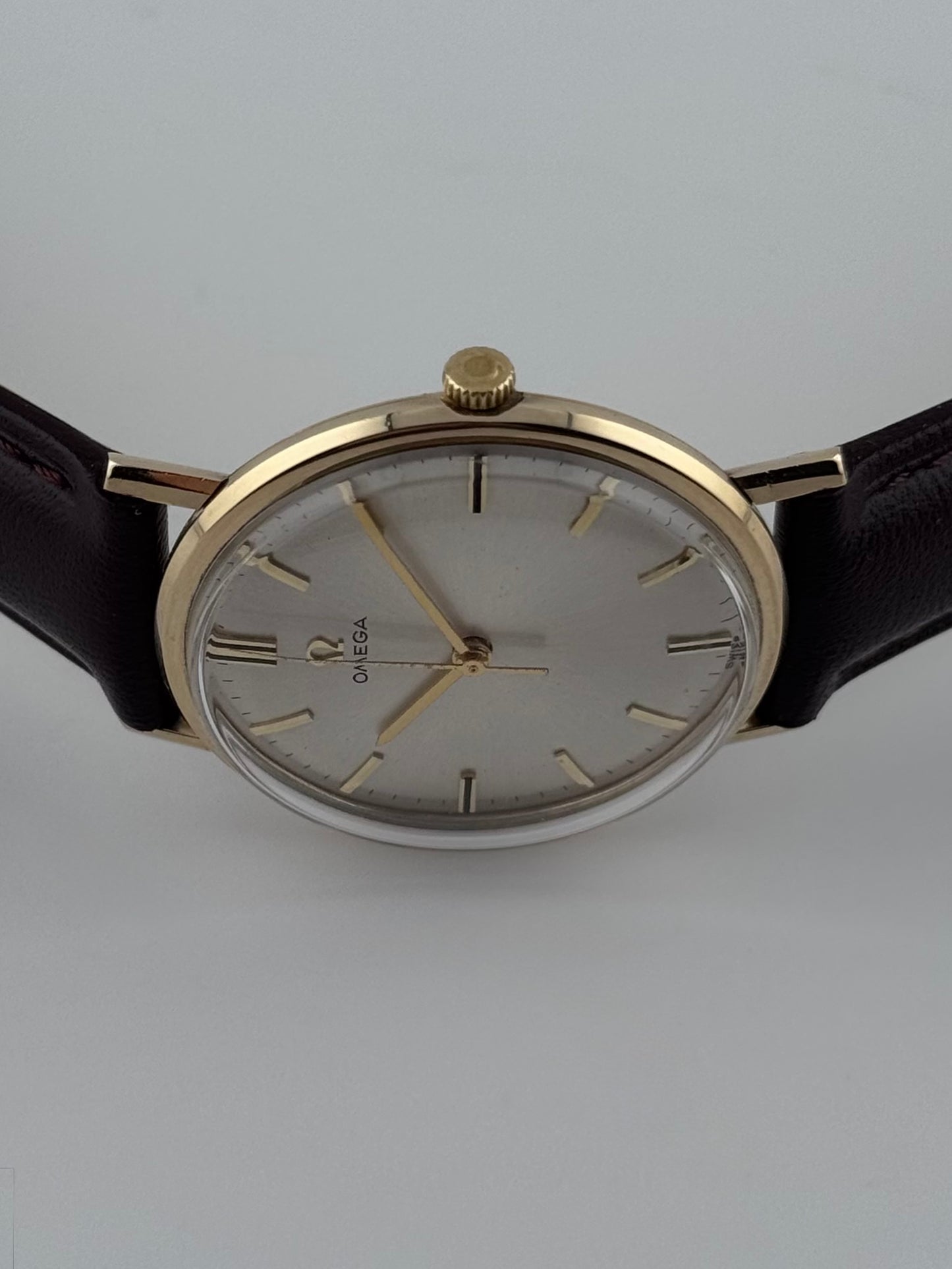 Omega Manual Wind 9ct Gold - 131.015