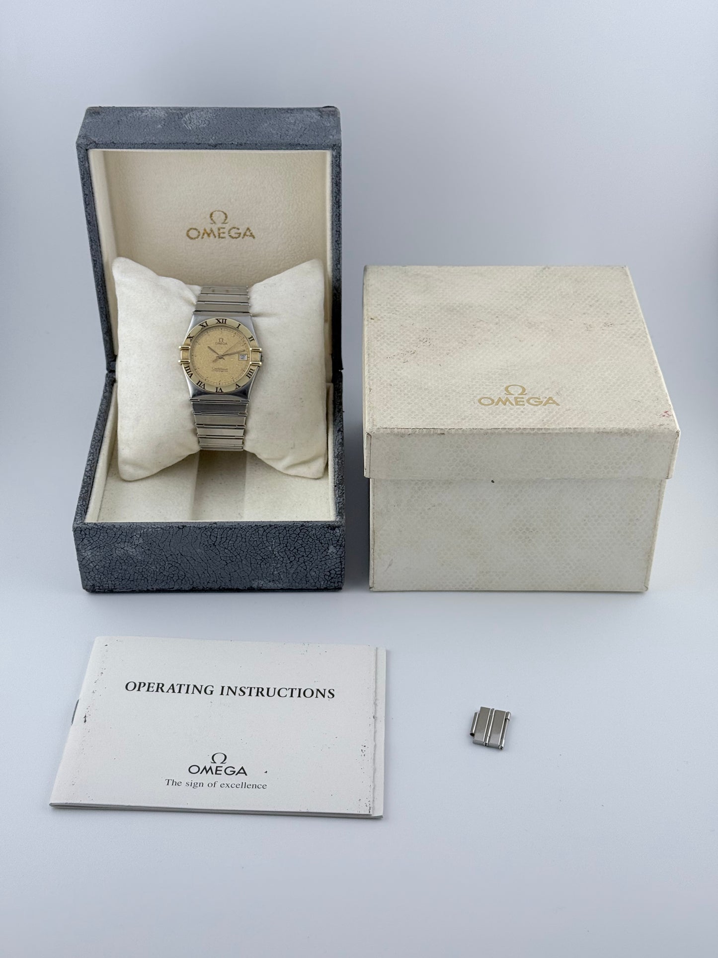 Omega Constellation Quartz Date 198.0136 - Gold Frosted Dial - Original Box & Leaflet