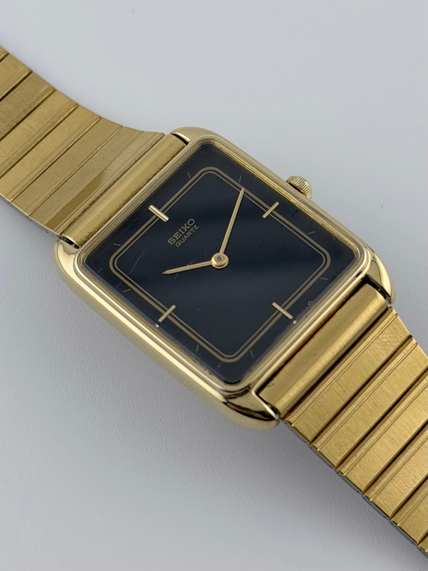 Seiko Tank Quartz 6530-5200 - Black Dial