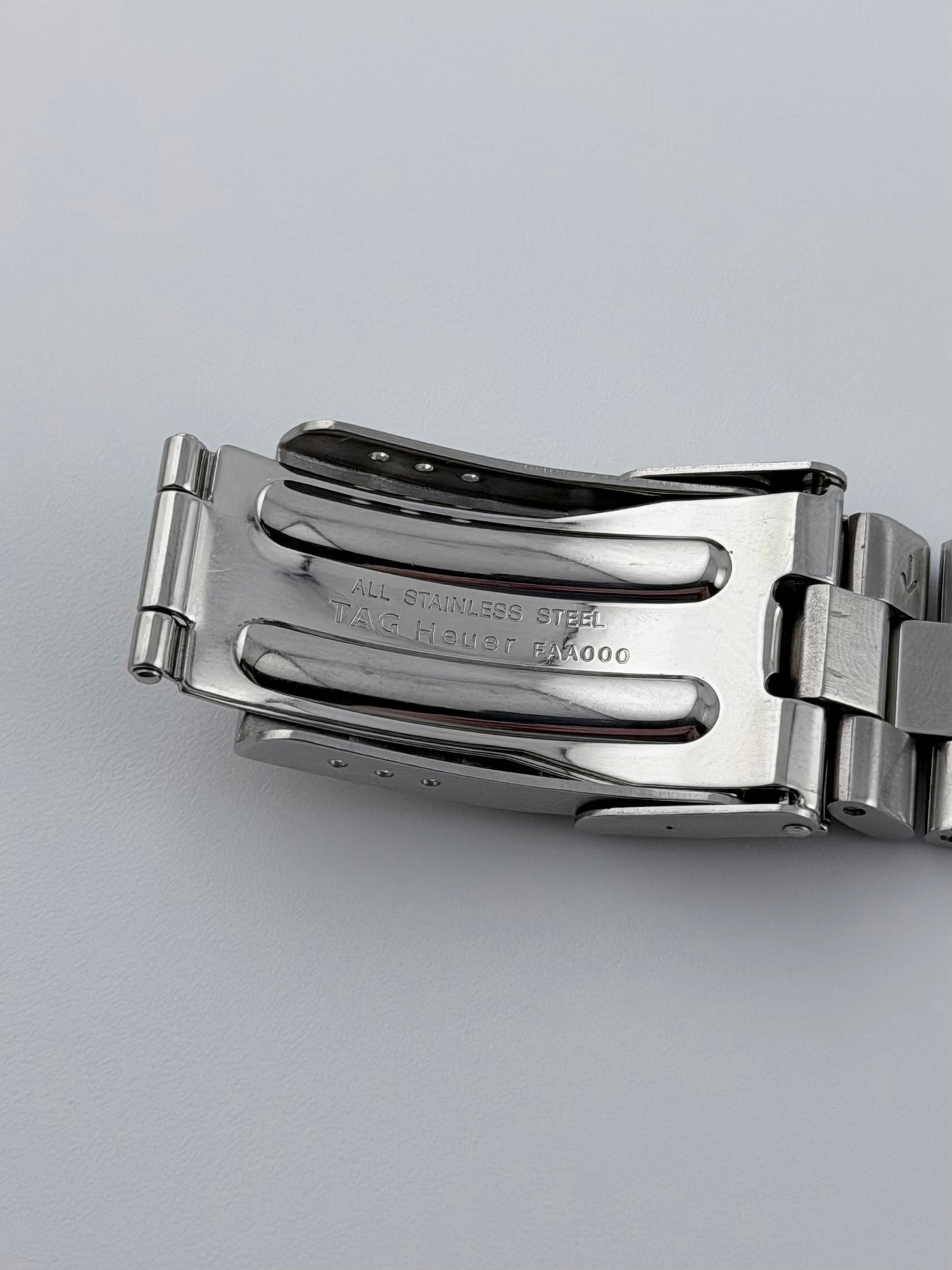Tag Heuer Professional 200 Quartz Date - WK1113-0