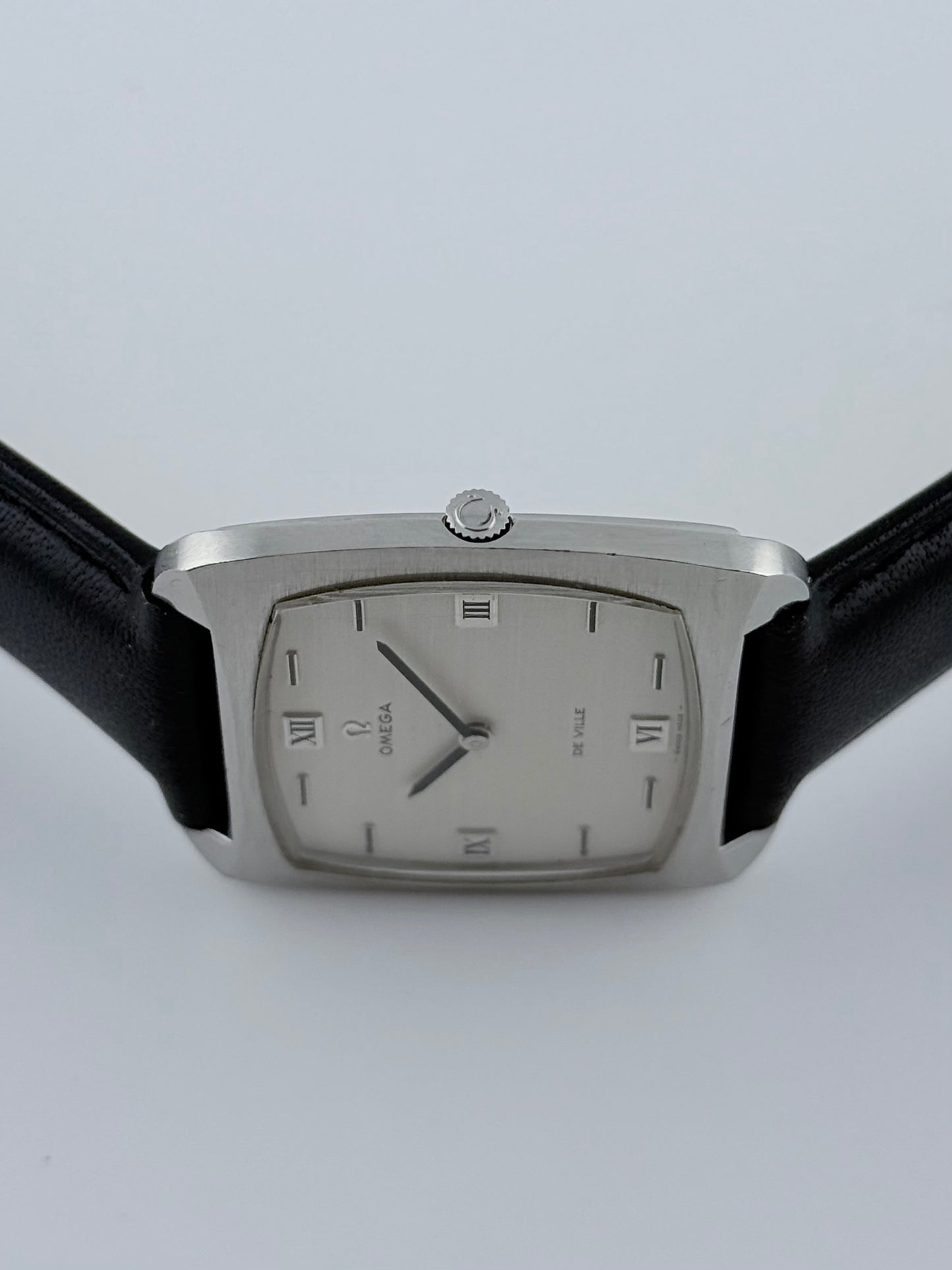 Omega De Ville Manual Wind Rare TV Dial - 111.100