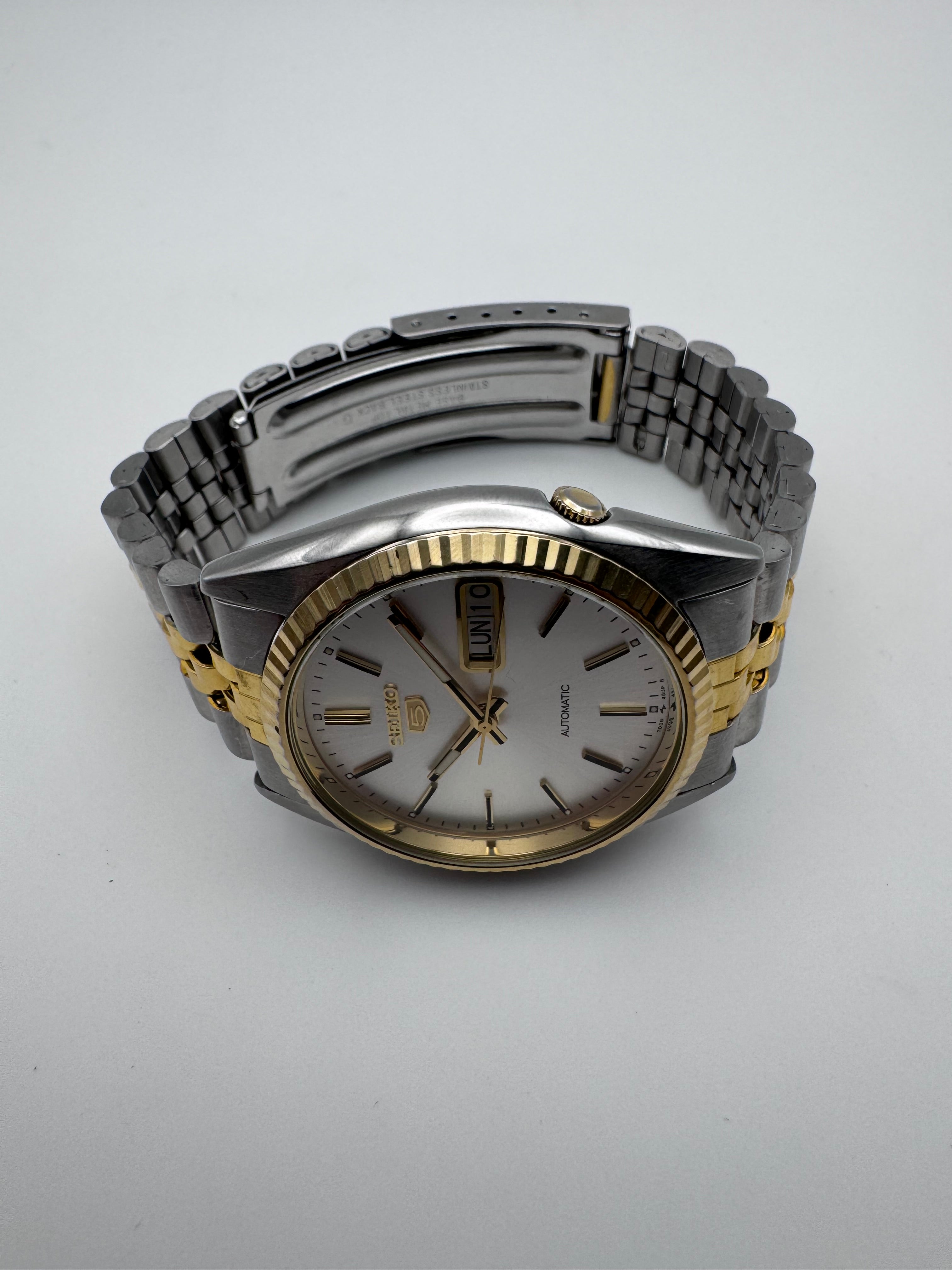 Seiko 5 Automatic Day-Date 7009-3110 – The Wrist Watcher