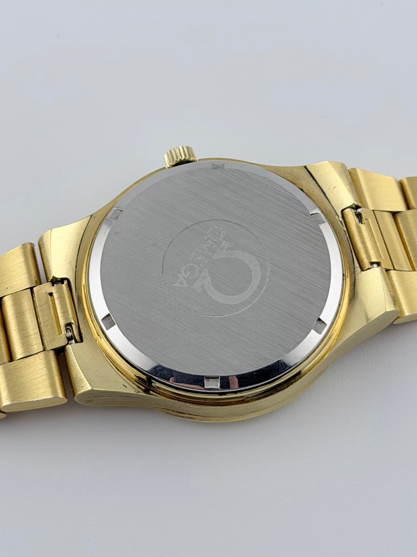 Omega Geneve Manual Wind Date - 136.0103 - Box and Papers!