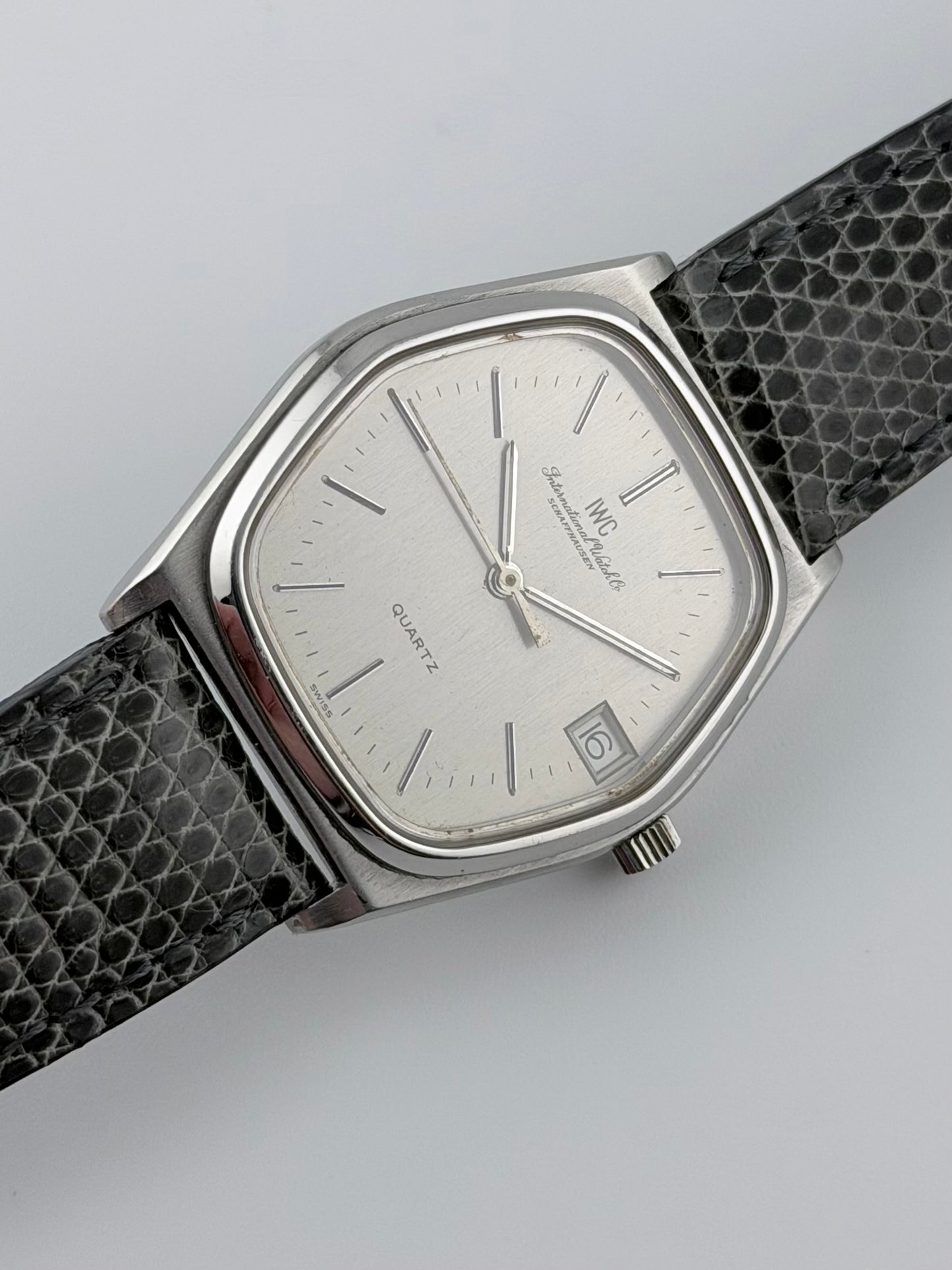 IWC Quartz Date Hexagon Cal: 2405 - Rare