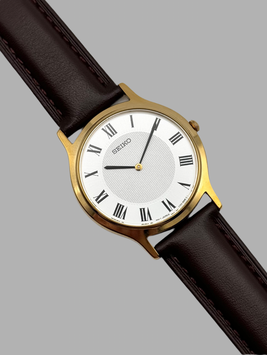 Seiko Quartz Rare Dial V700-8A10